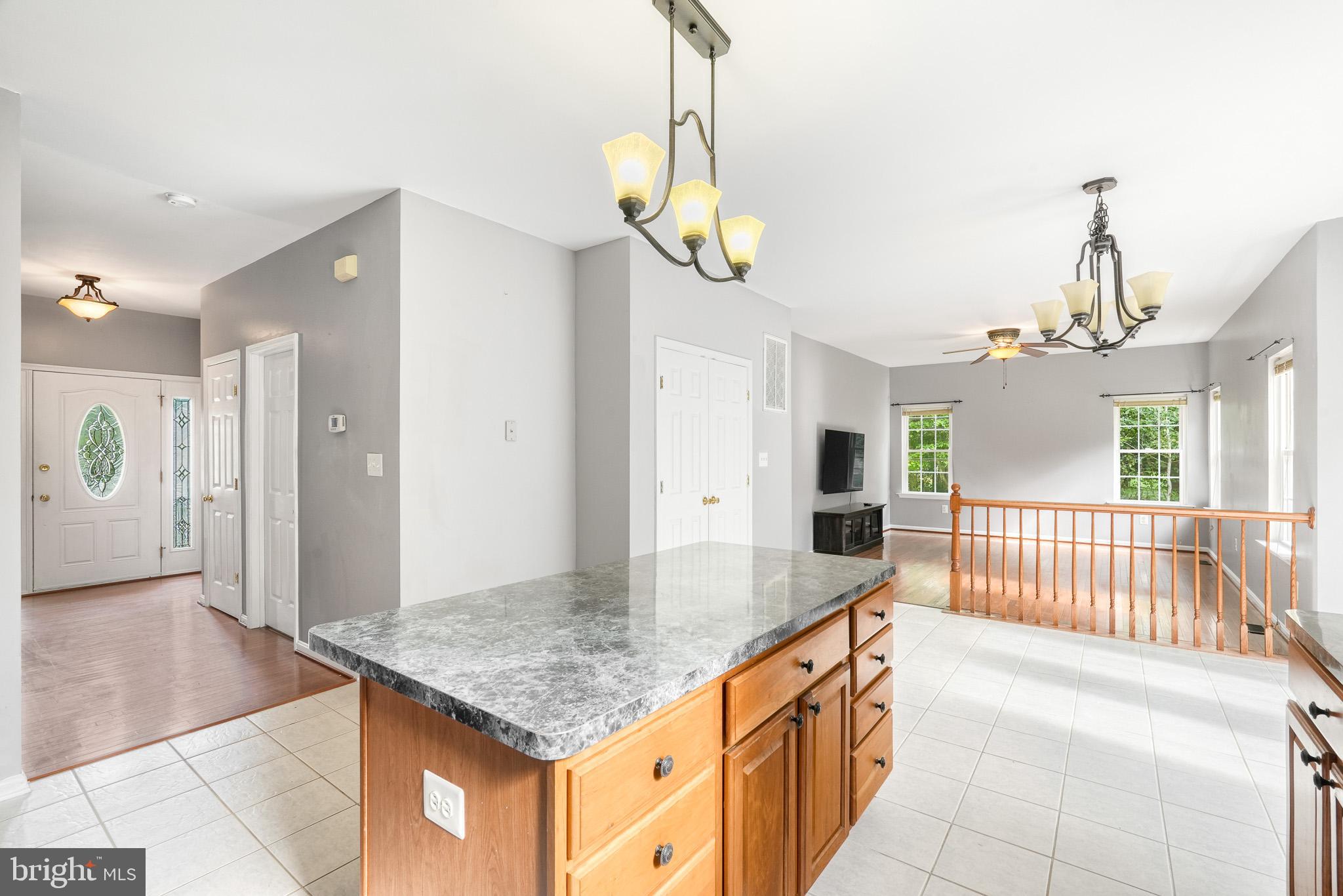 KINGSTON - Residential