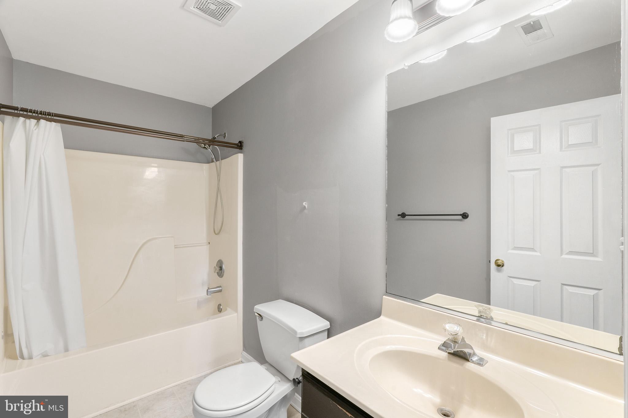 KINGSTON - Residential