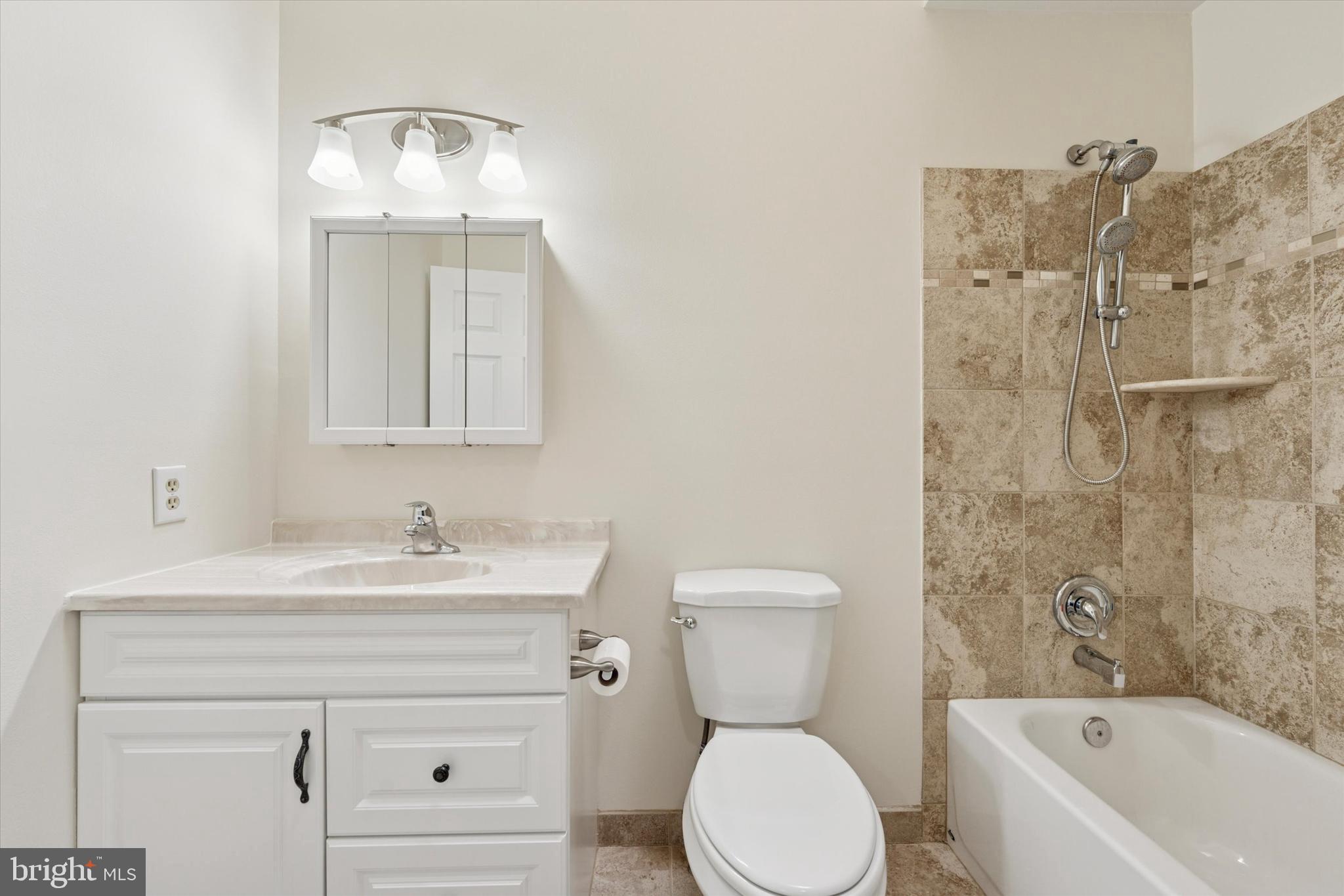 HERITAGE MANOR - Residential