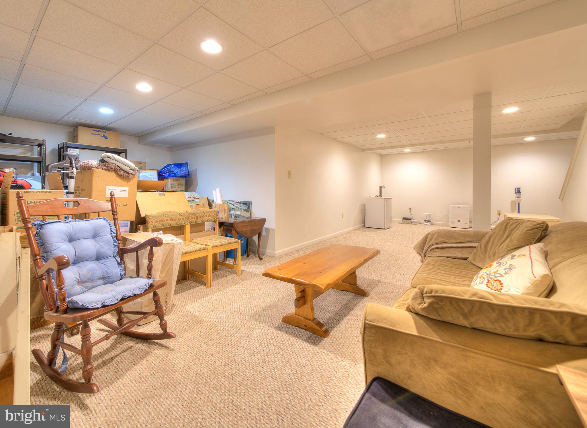 OLD MILL ESTS - Residential