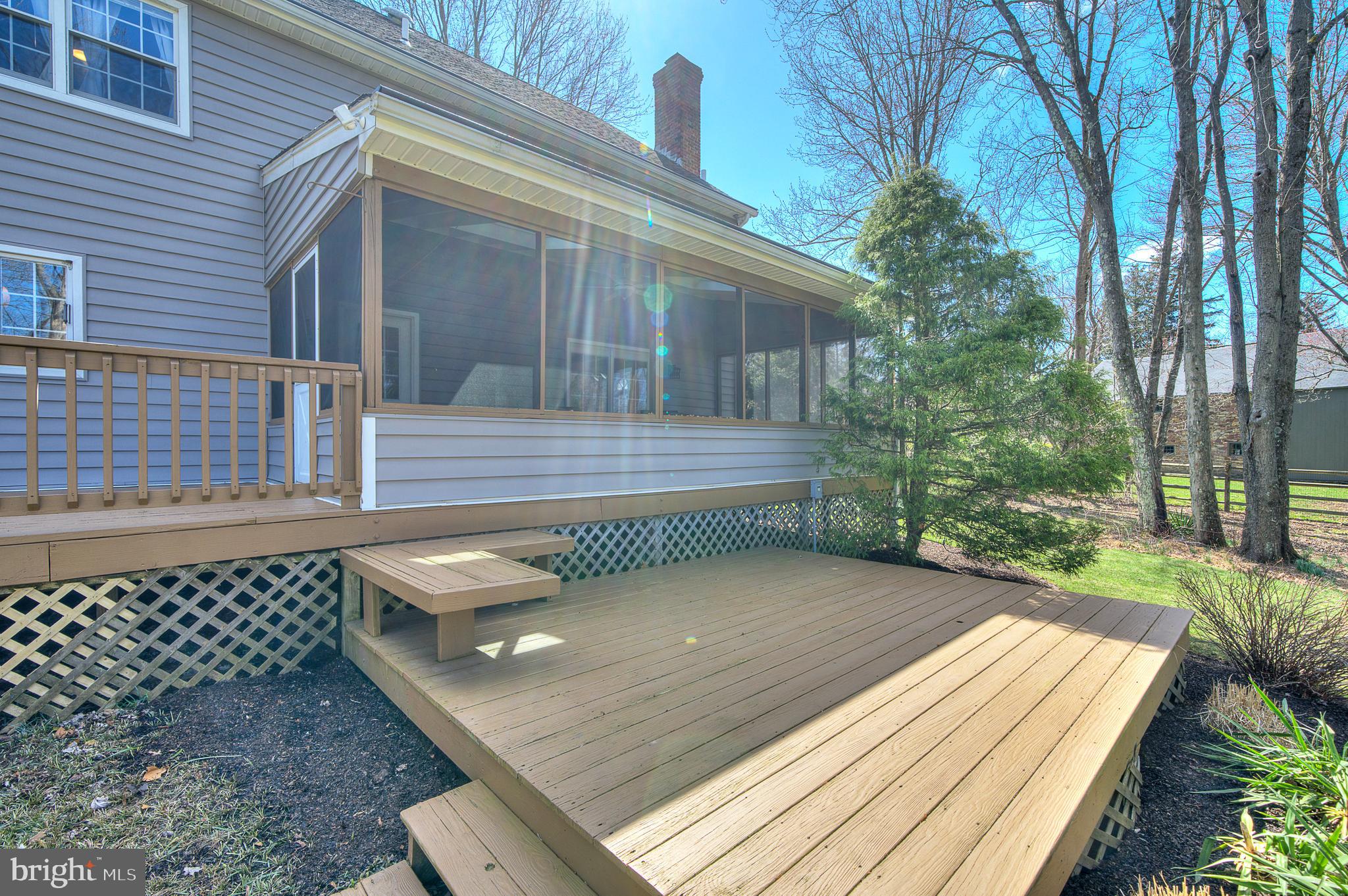 OLD MILL ESTS - Residential