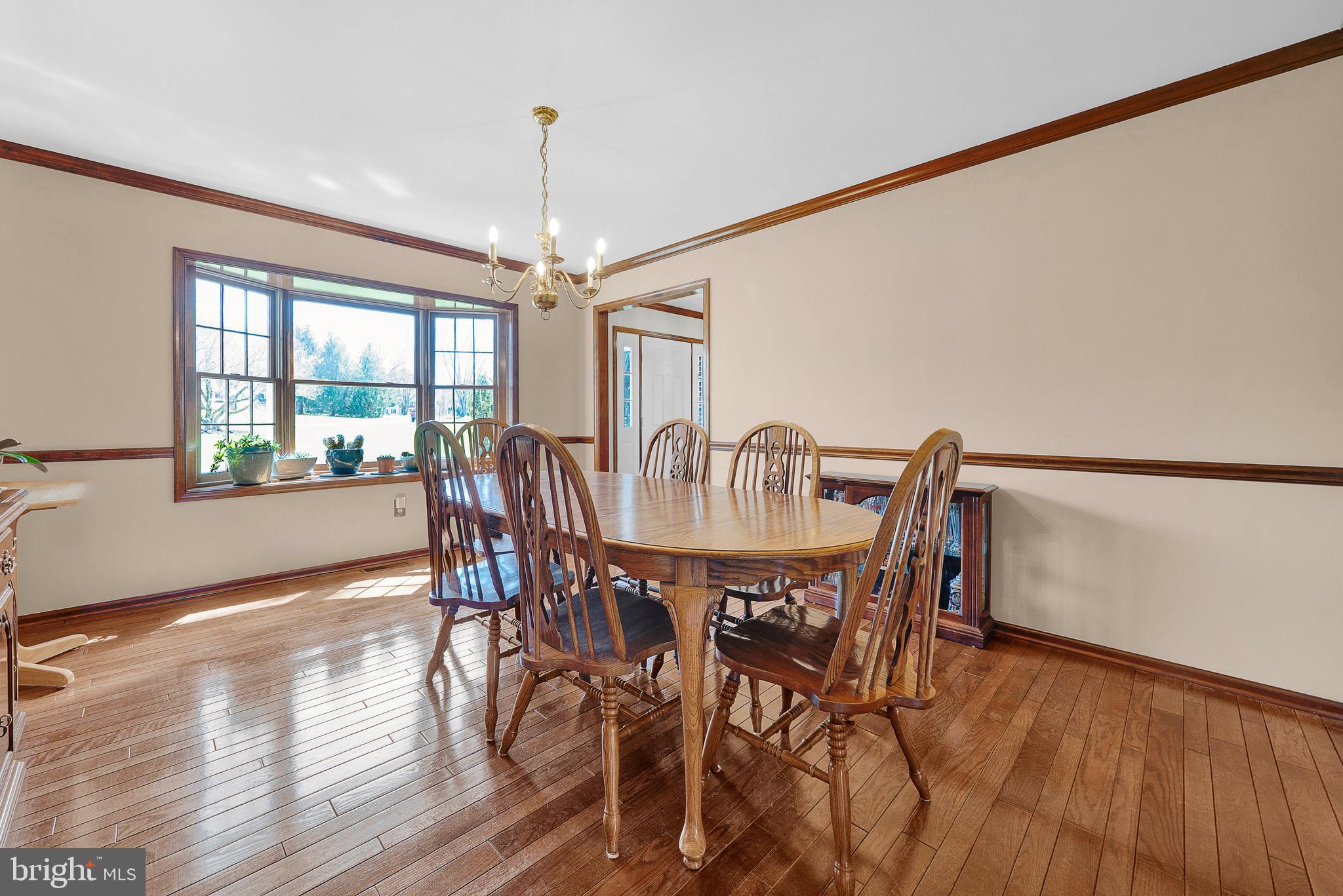 OLD MILL ESTS - Residential