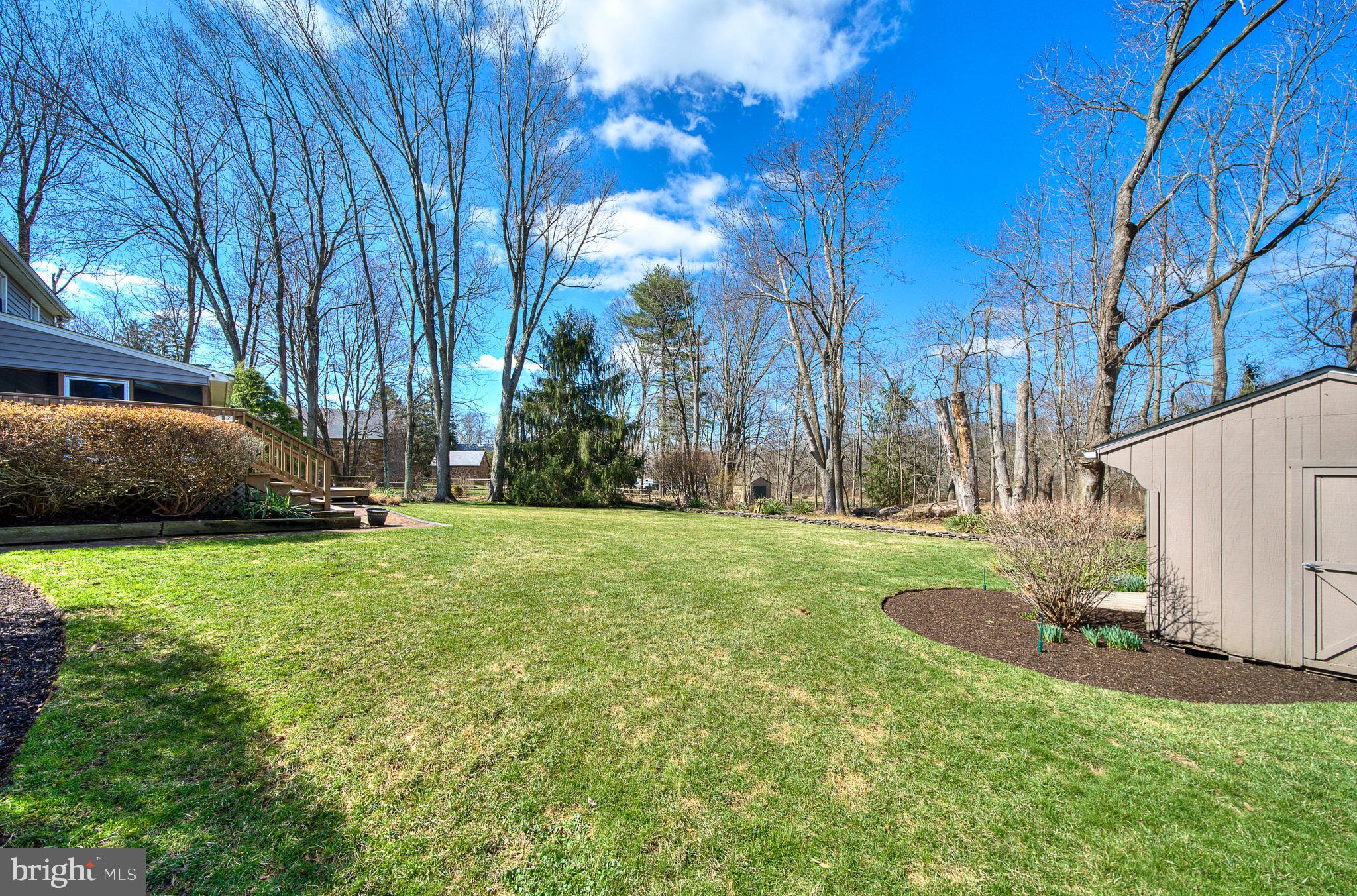 OLD MILL ESTS - Residential