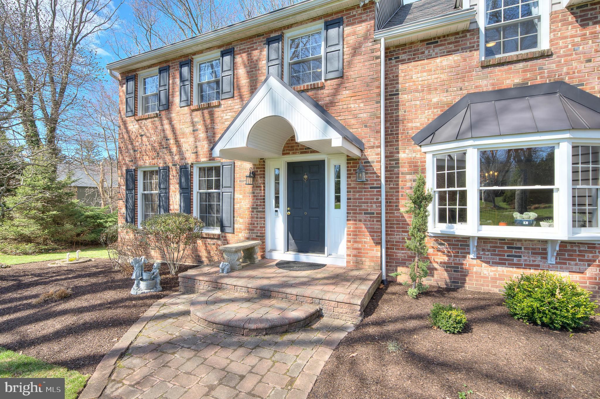 OLD MILL ESTS - Residential