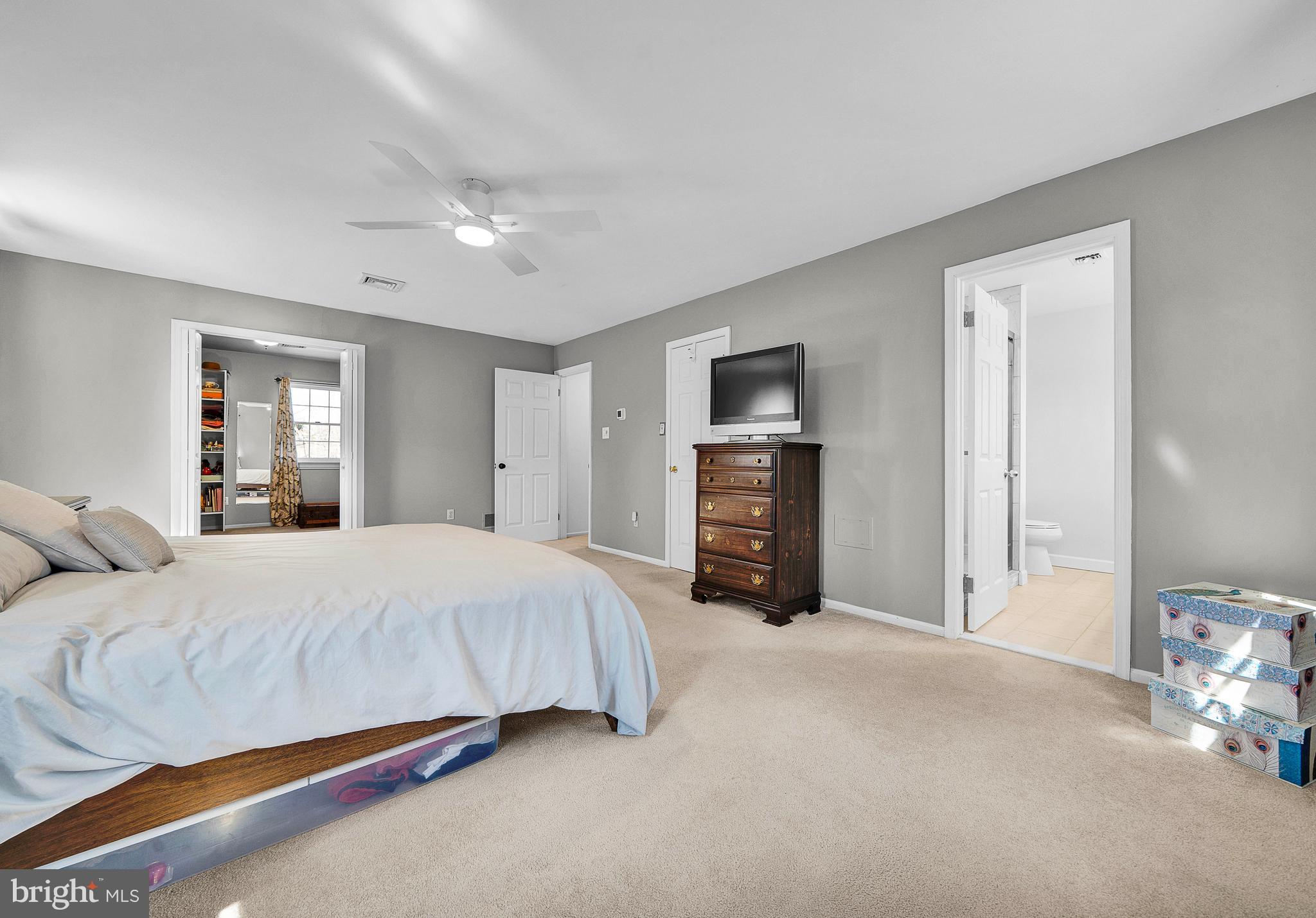 OLD MILL ESTS - Residential