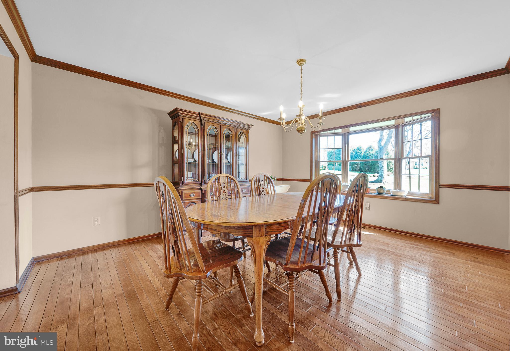 OLD MILL ESTS - Residential