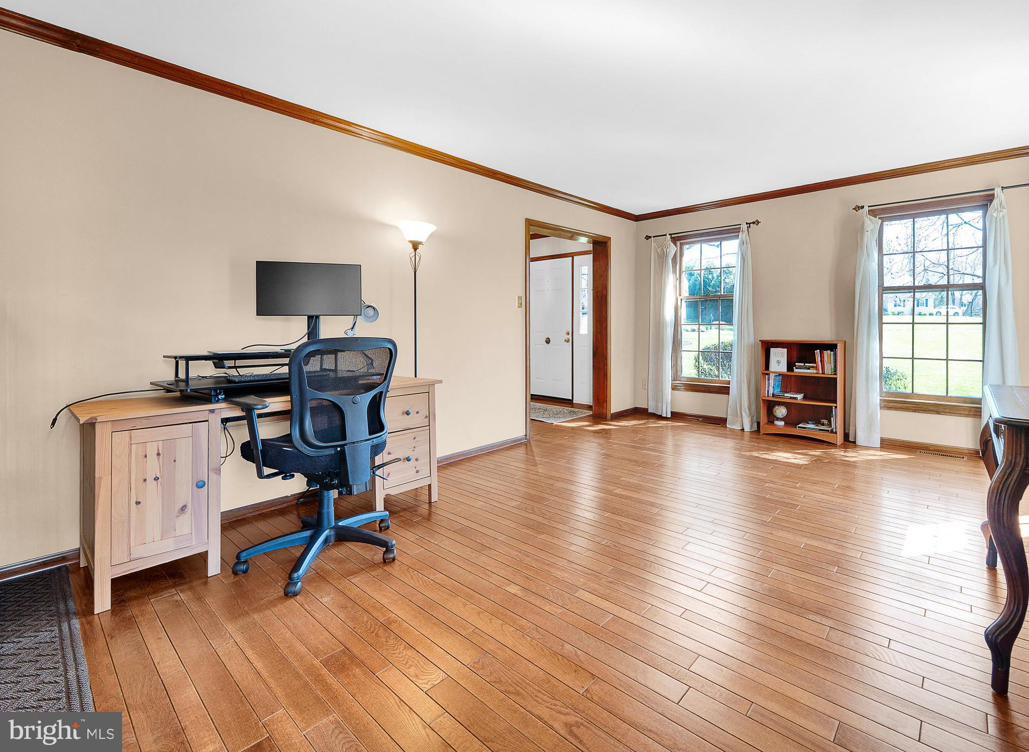 OLD MILL ESTS - Residential