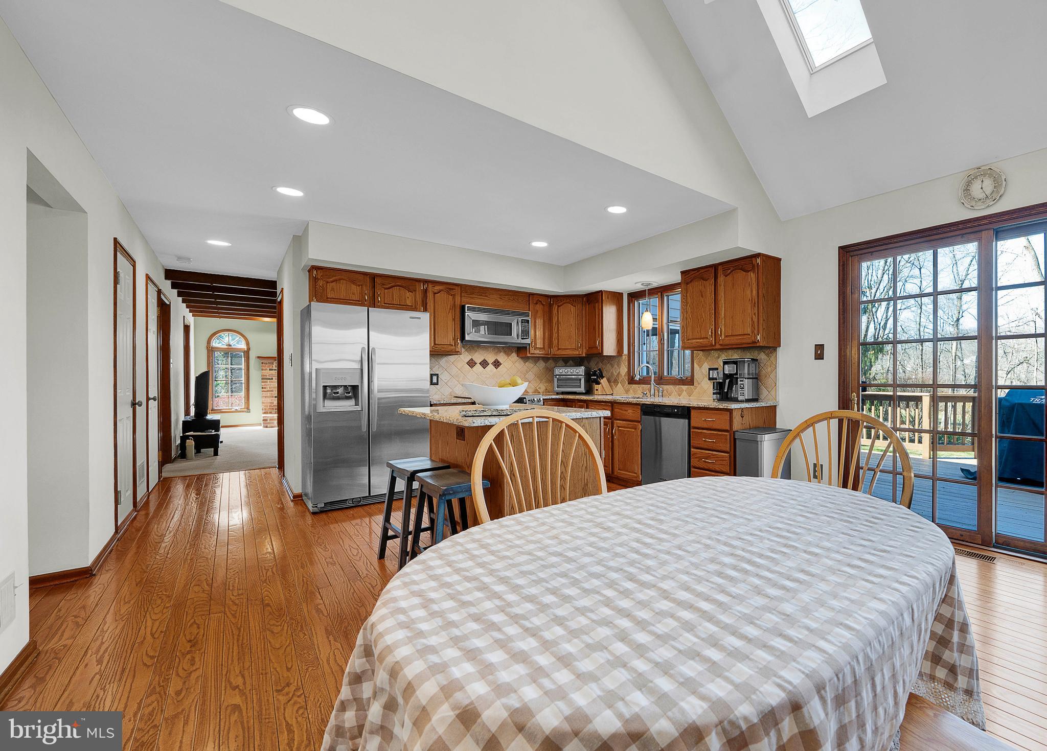 OLD MILL ESTS - Residential