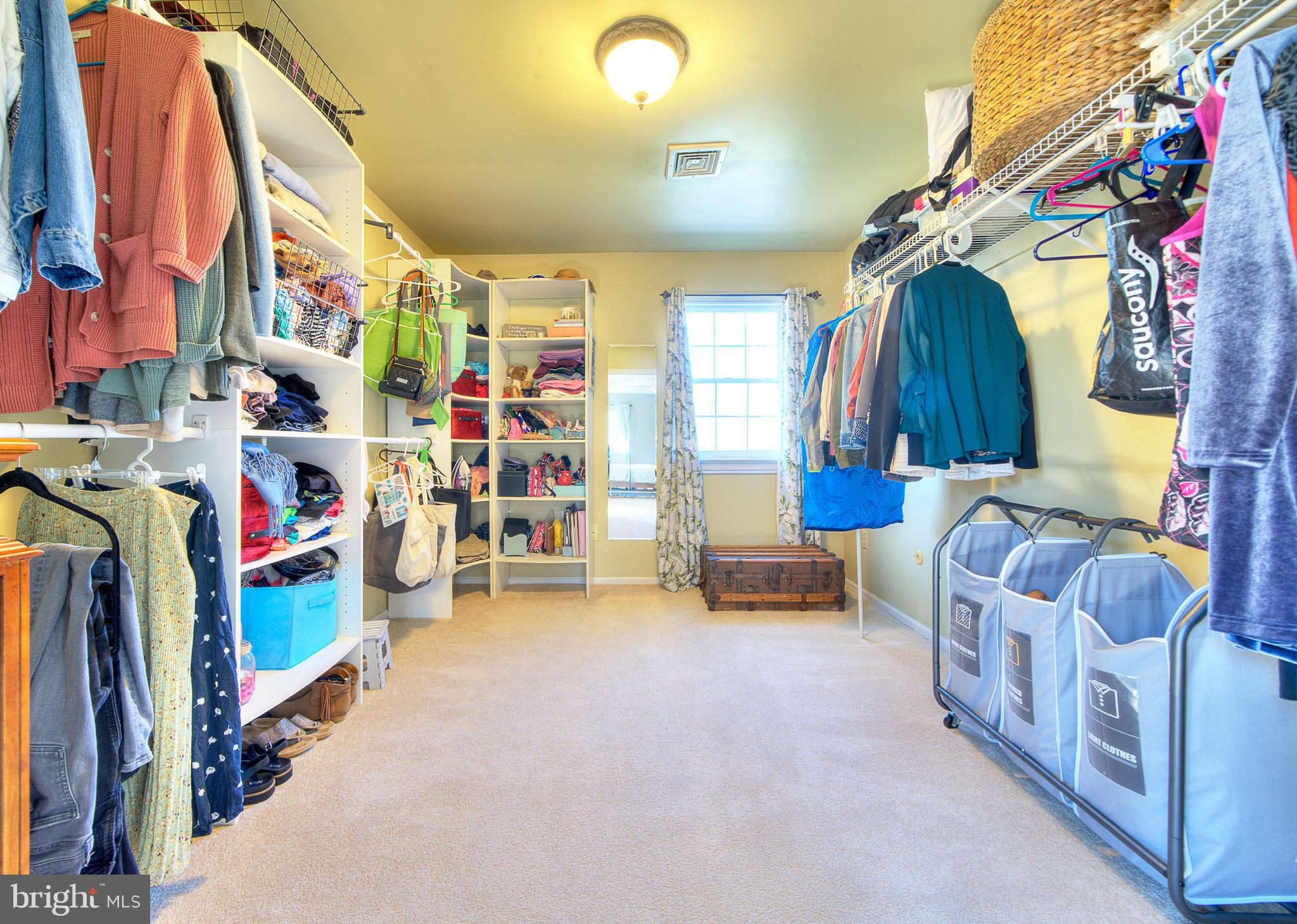 OLD MILL ESTS - Residential