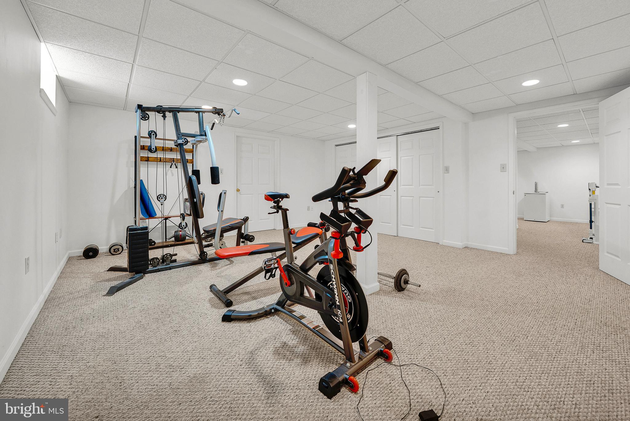 OLD MILL ESTS - Residential