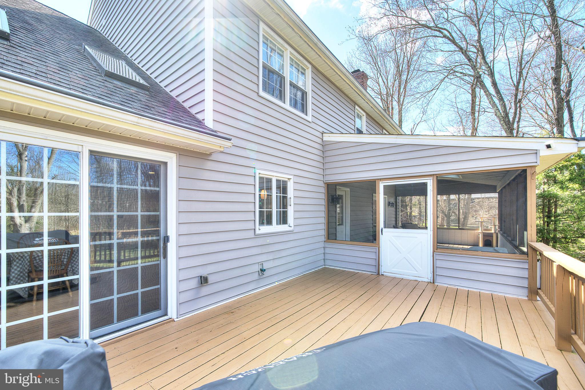 OLD MILL ESTS - Residential