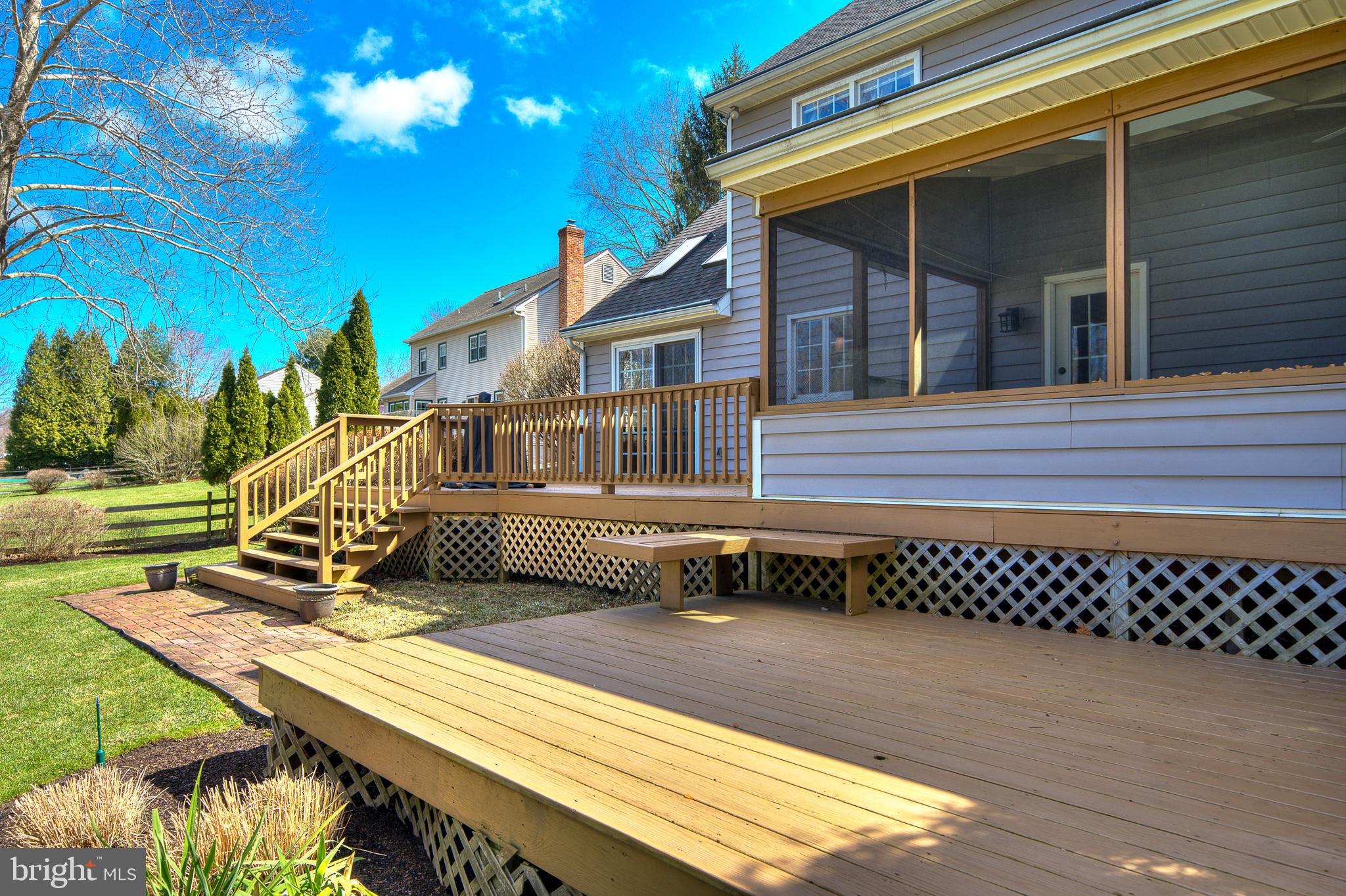 OLD MILL ESTS - Residential