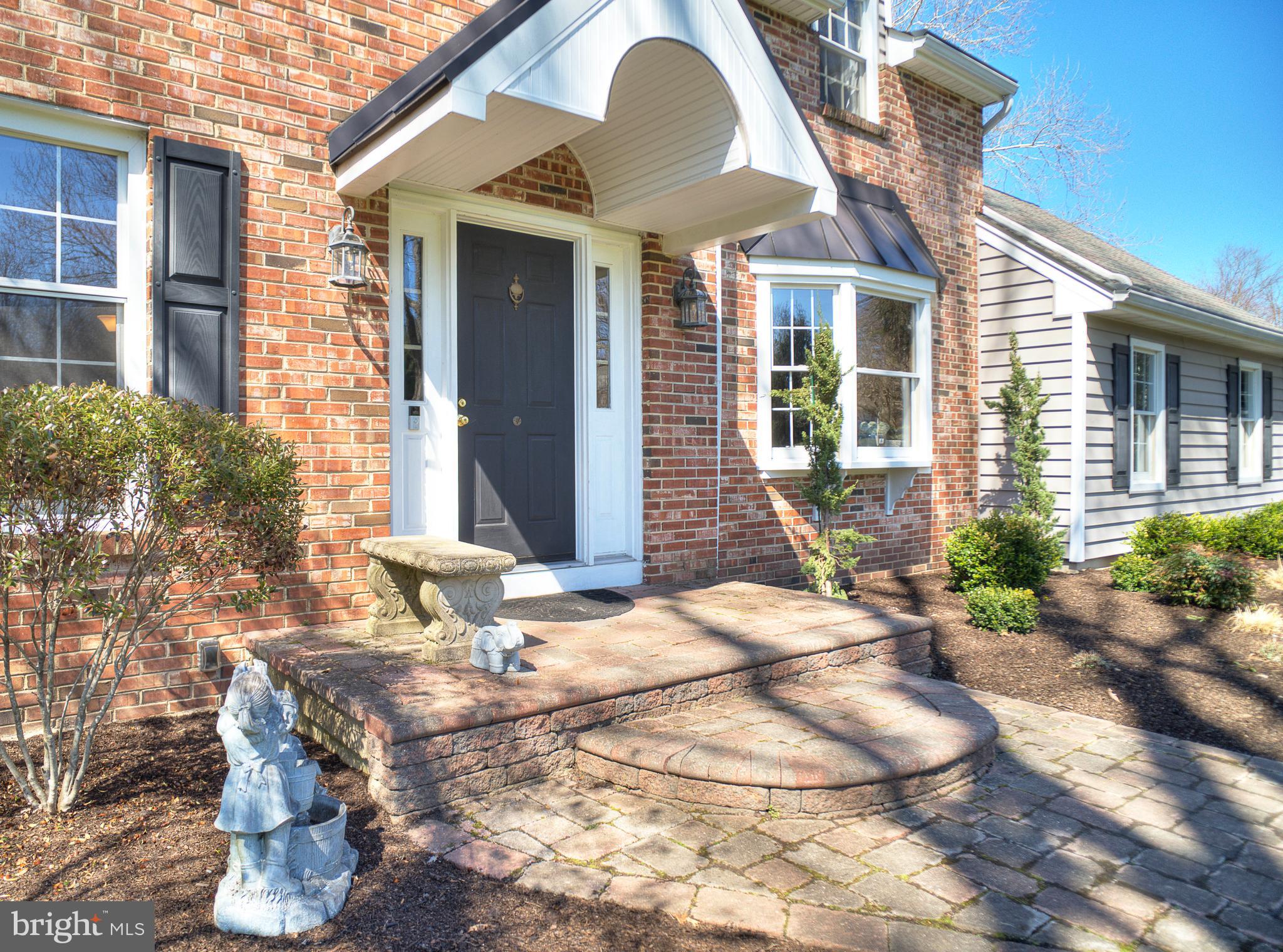 OLD MILL ESTS - Residential