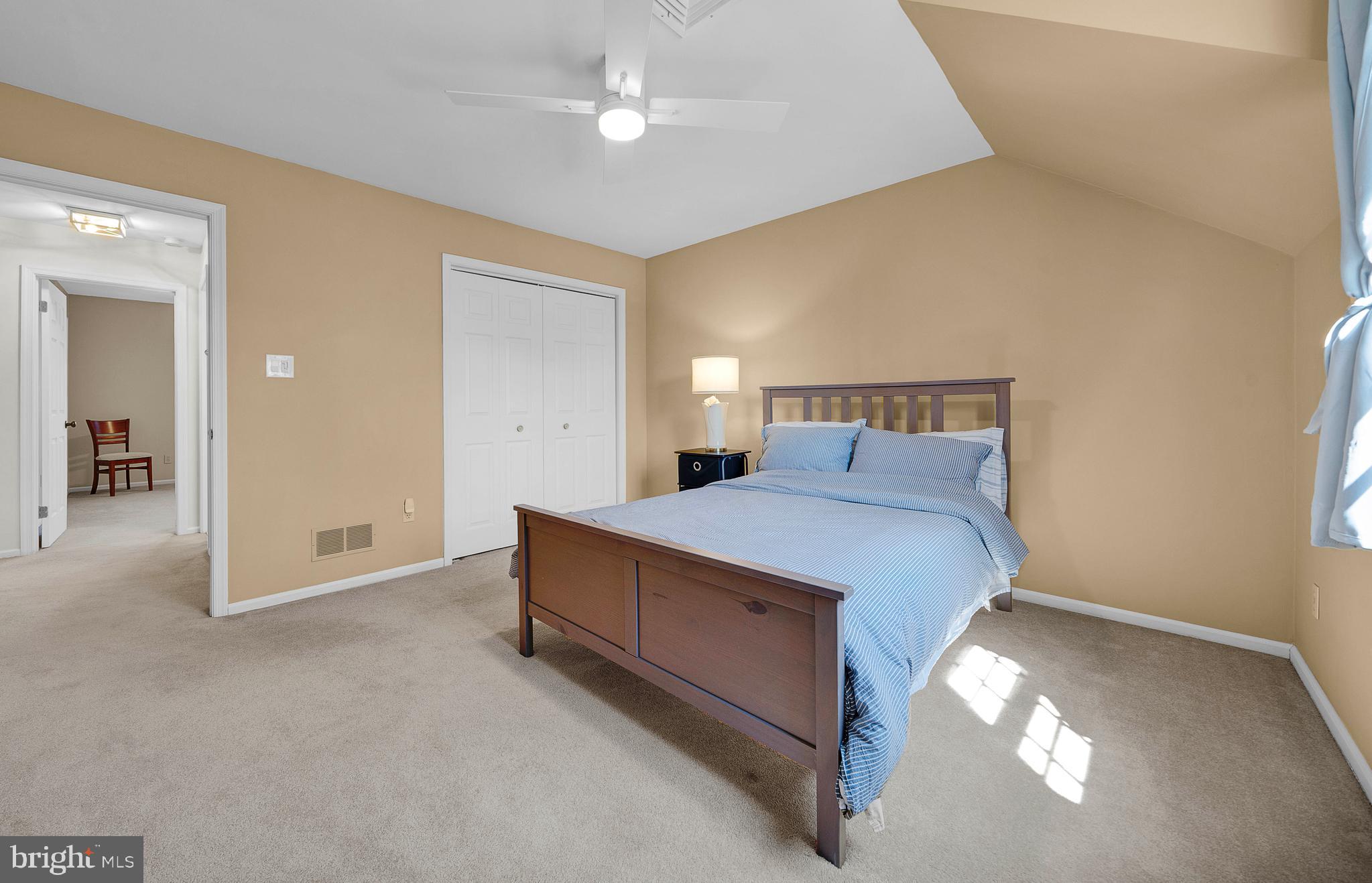 OLD MILL ESTS - Residential