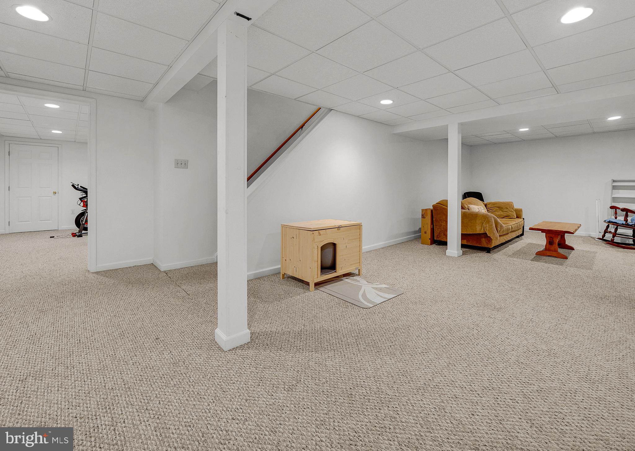 OLD MILL ESTS - Residential