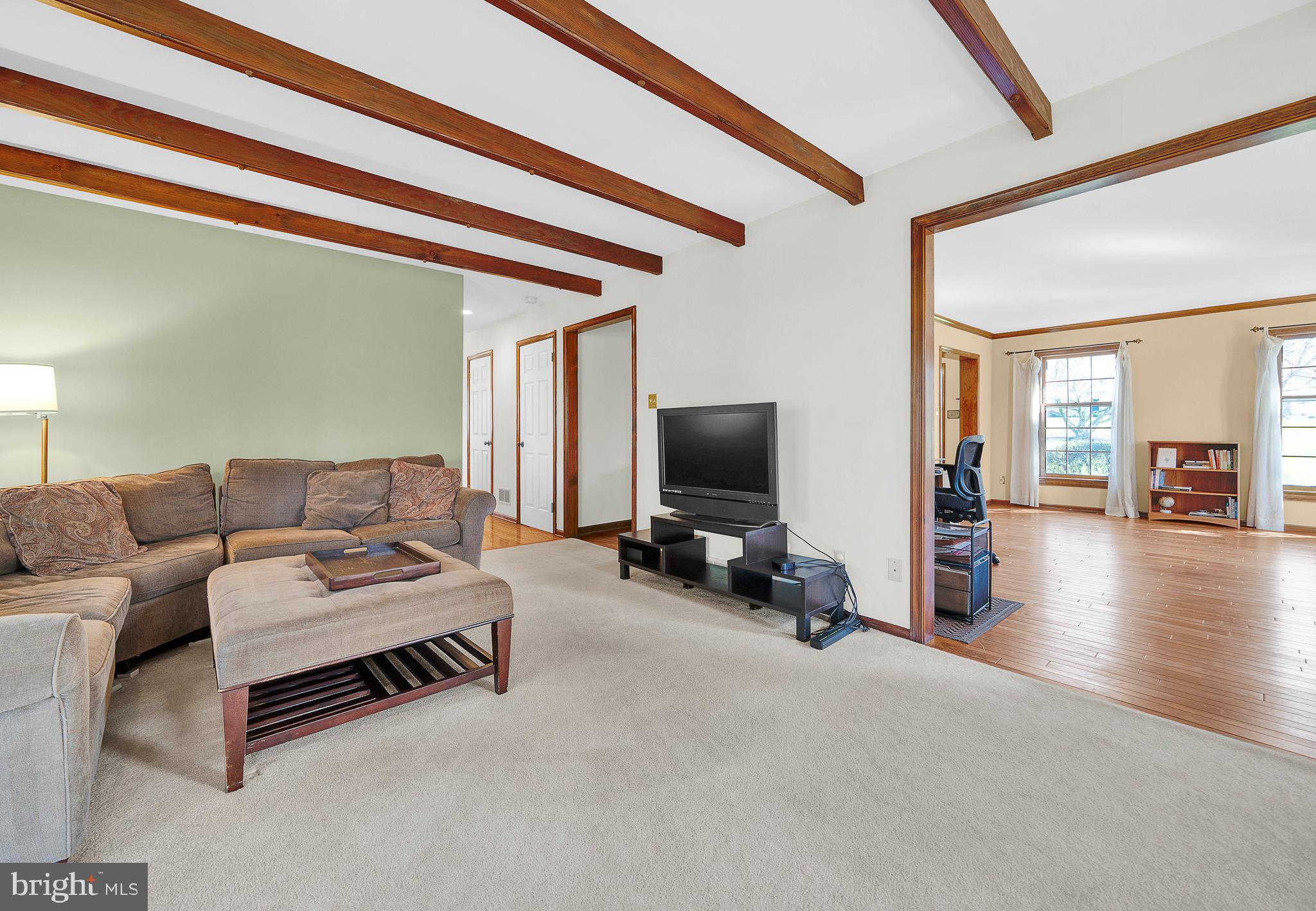 OLD MILL ESTS - Residential