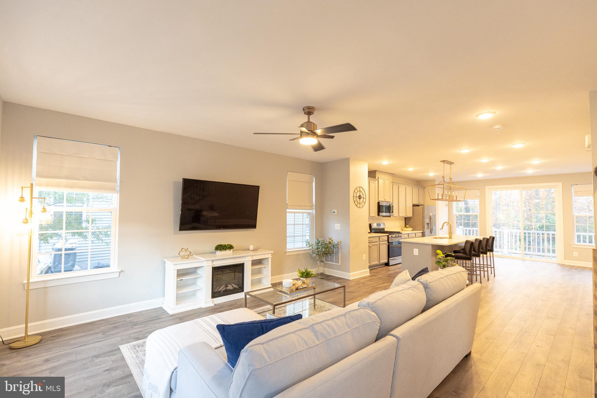 HAYMARKET CROSSING - Residential