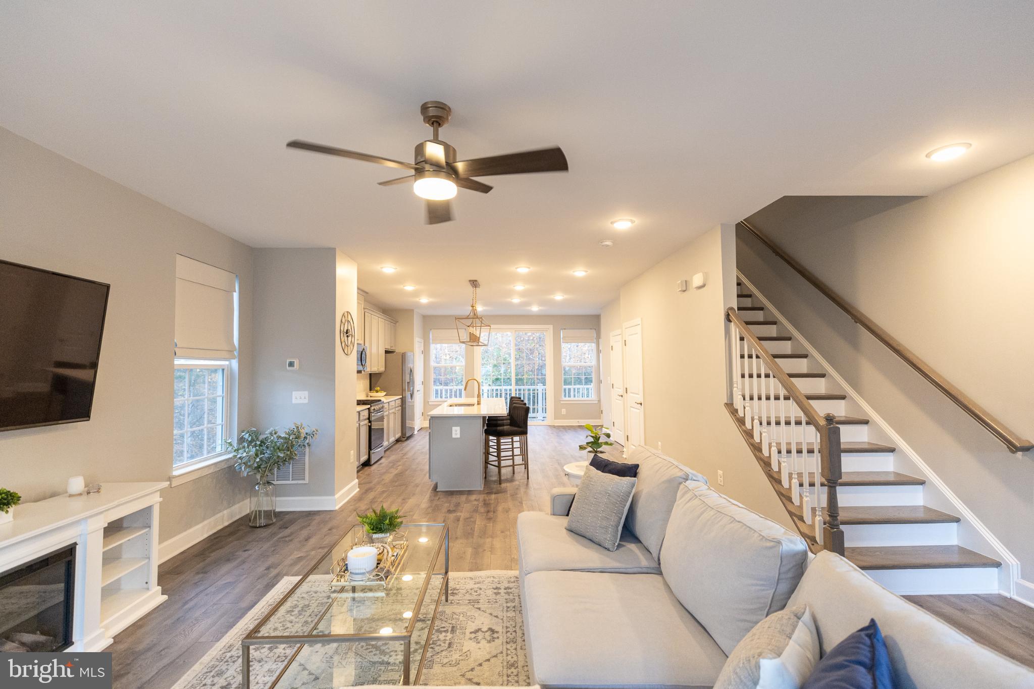 HAYMARKET CROSSING - Residential