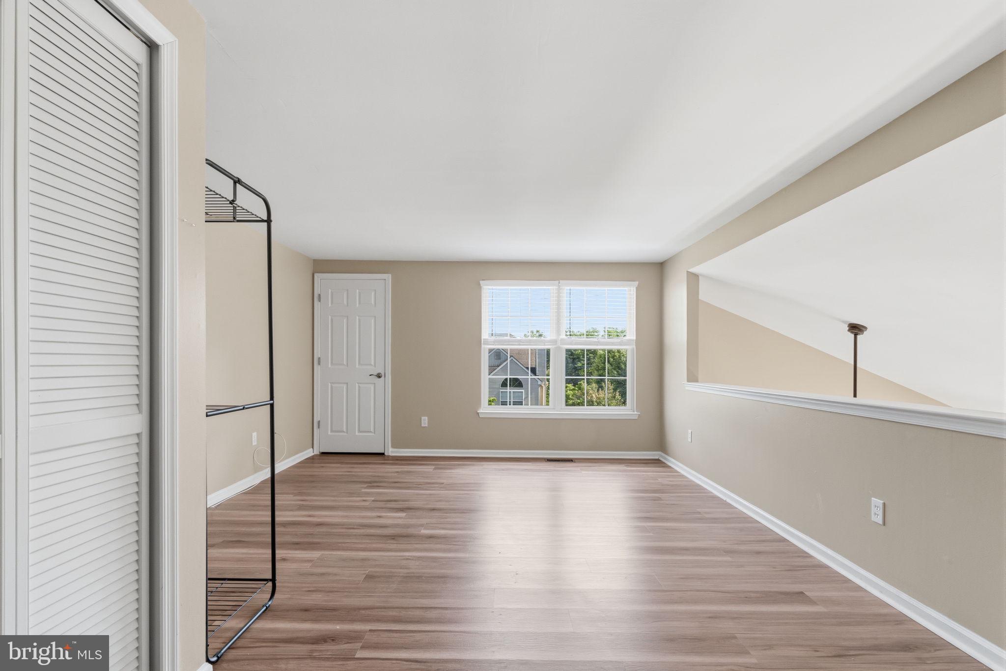MAKEFIELD GLEN - Residential