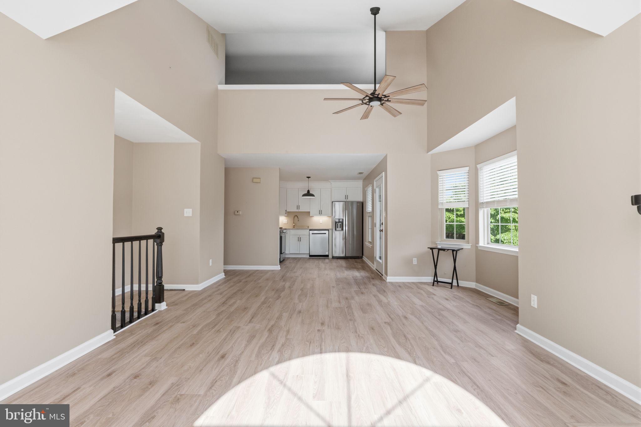 MAKEFIELD GLEN - Residential