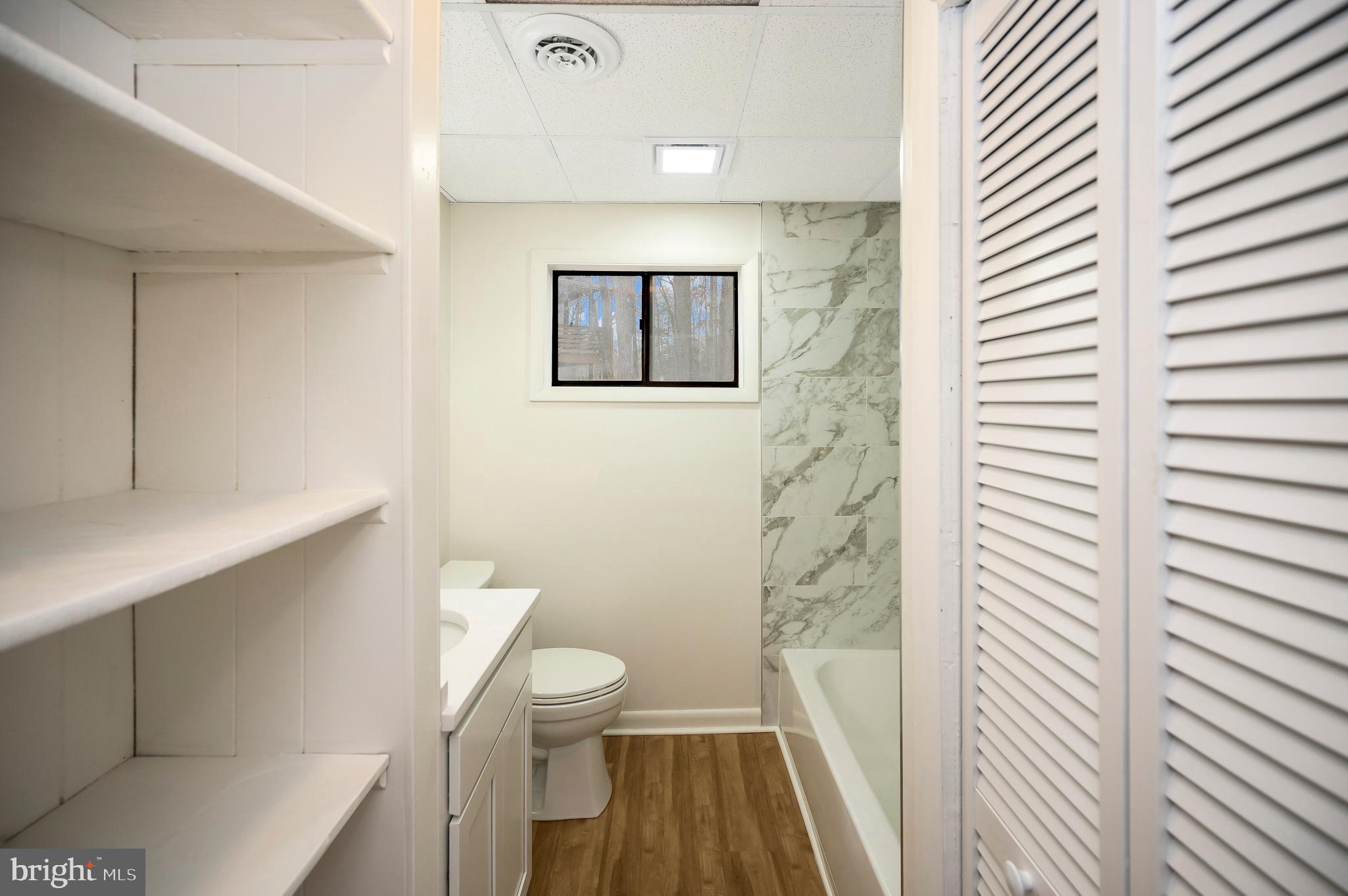 LAKE OF THE WOODS - Residential