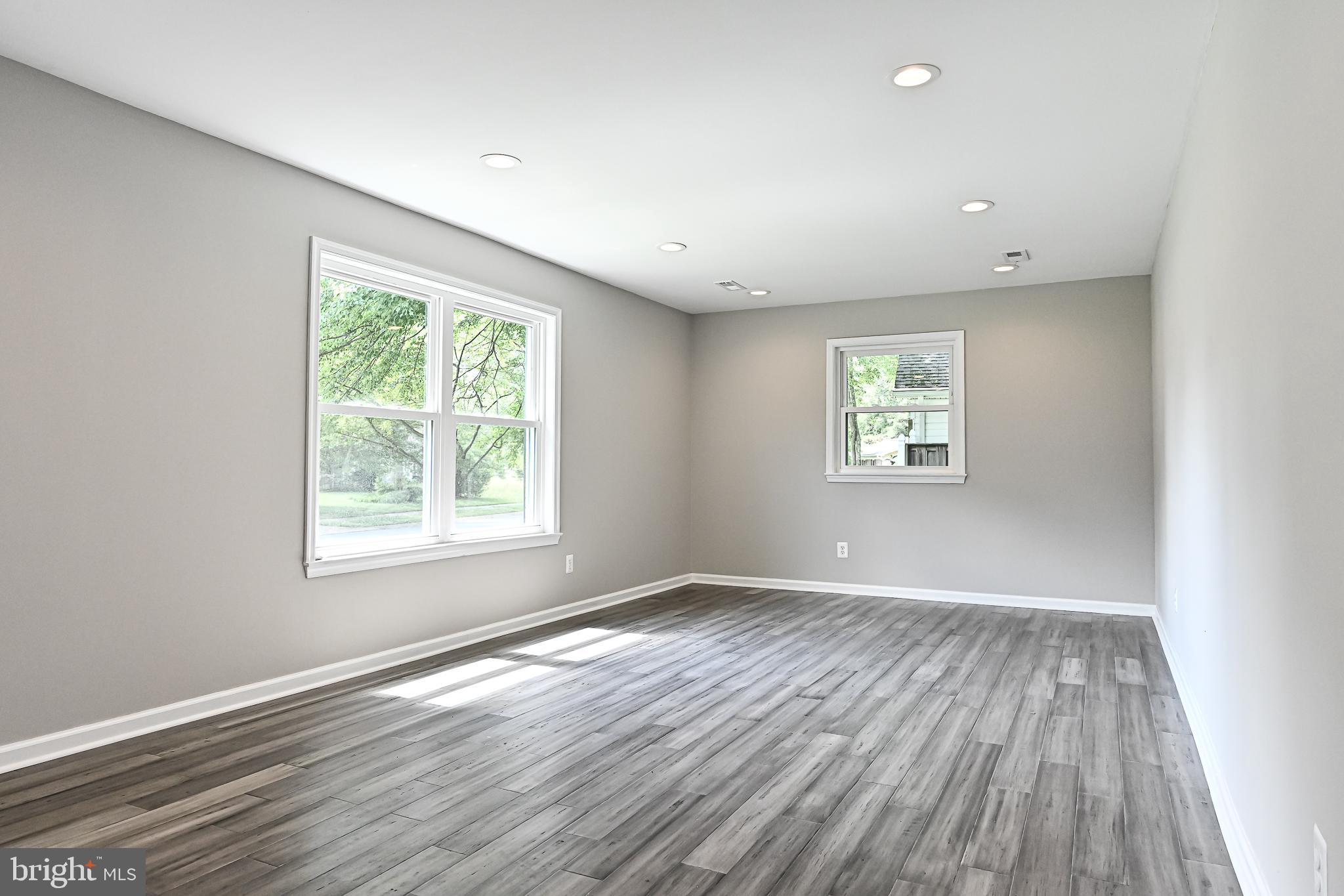 ST CHARLES - CARRINGTON - Residential