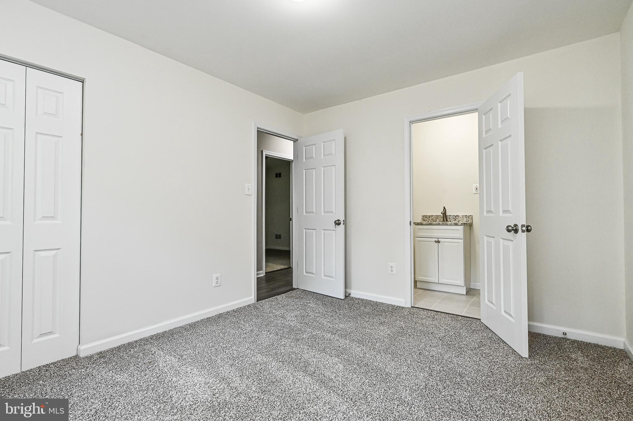 ST CHARLES - CARRINGTON - Residential