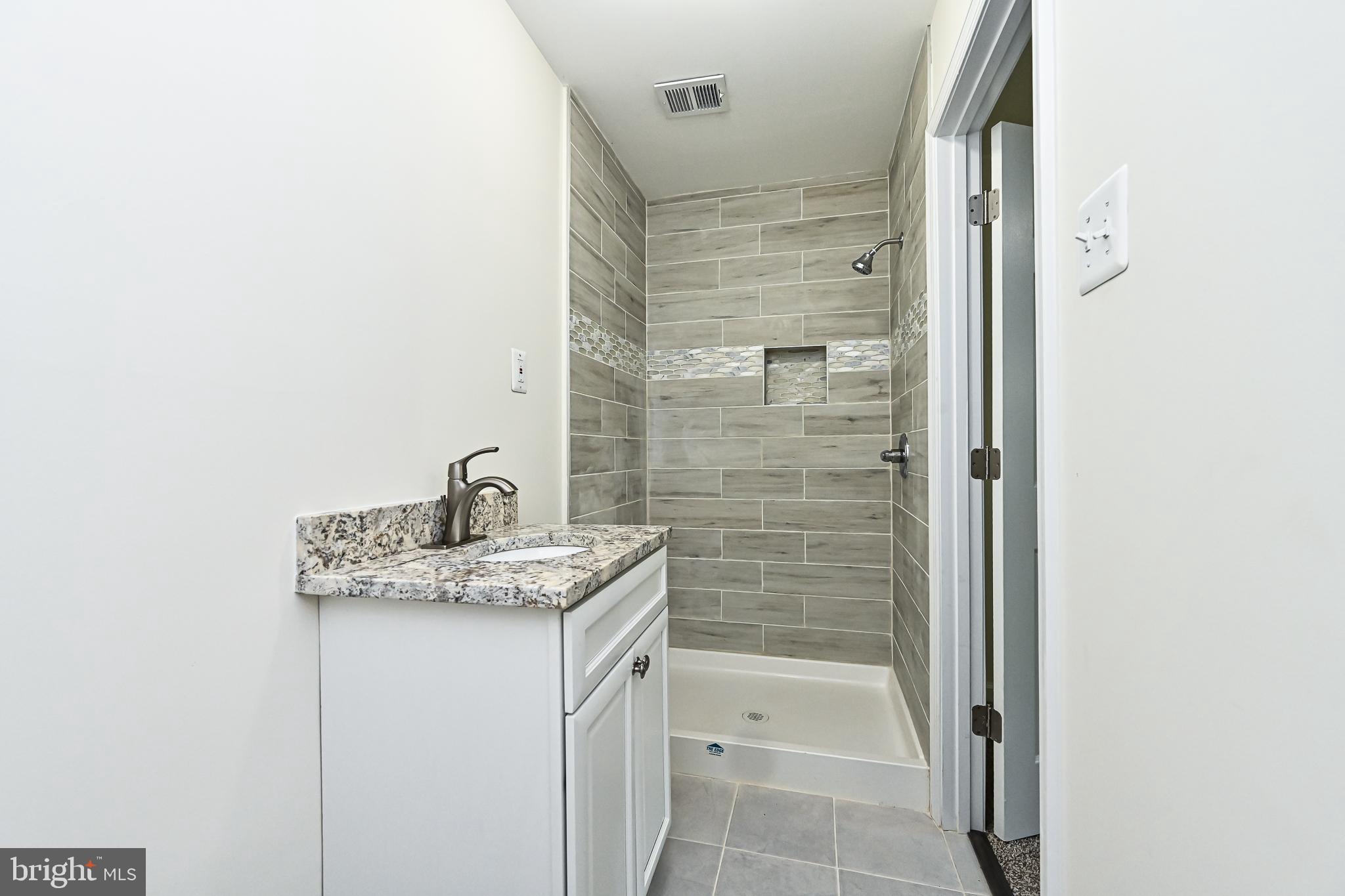 ST CHARLES - CARRINGTON - Residential