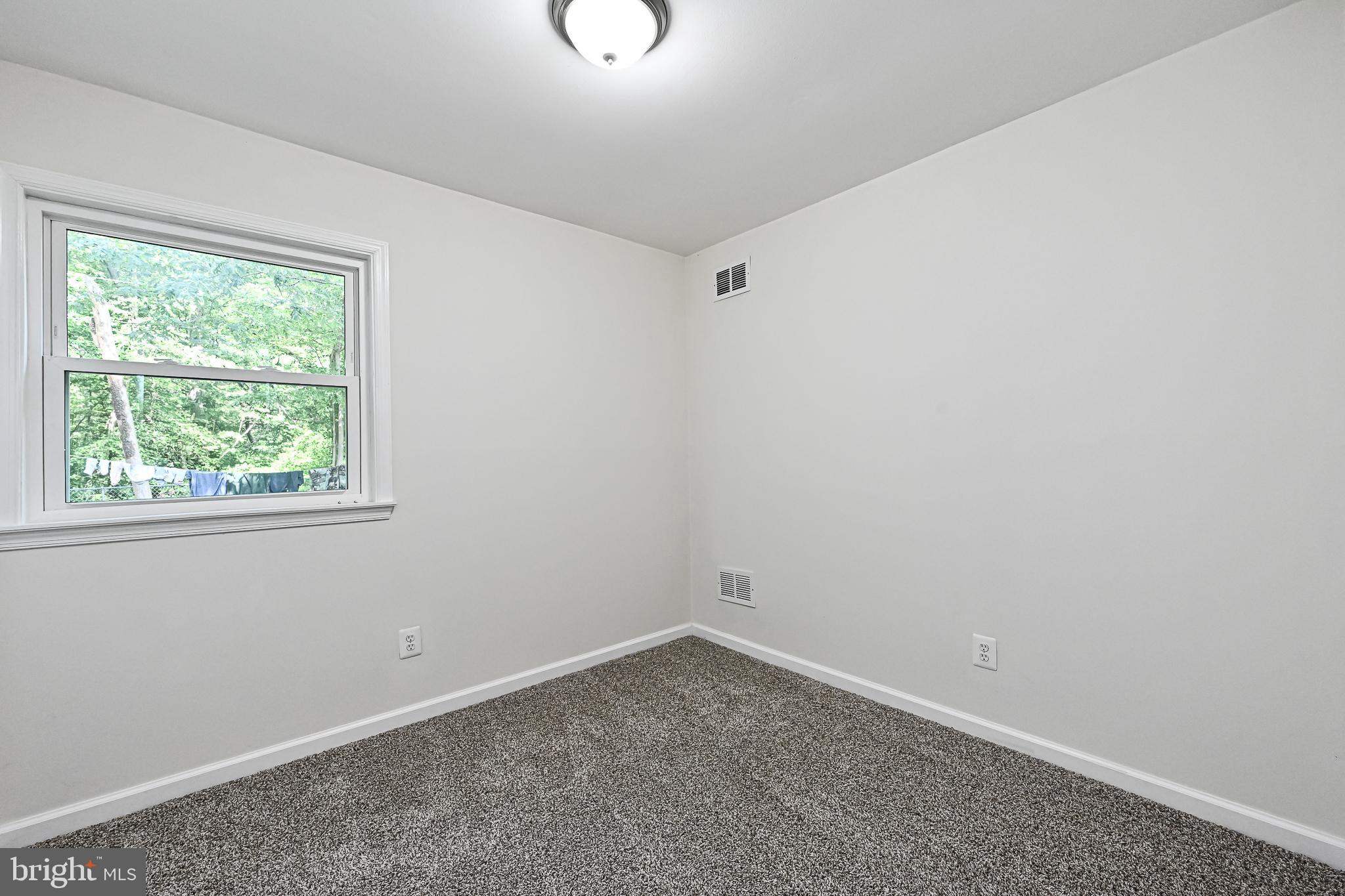 ST CHARLES - CARRINGTON - Residential