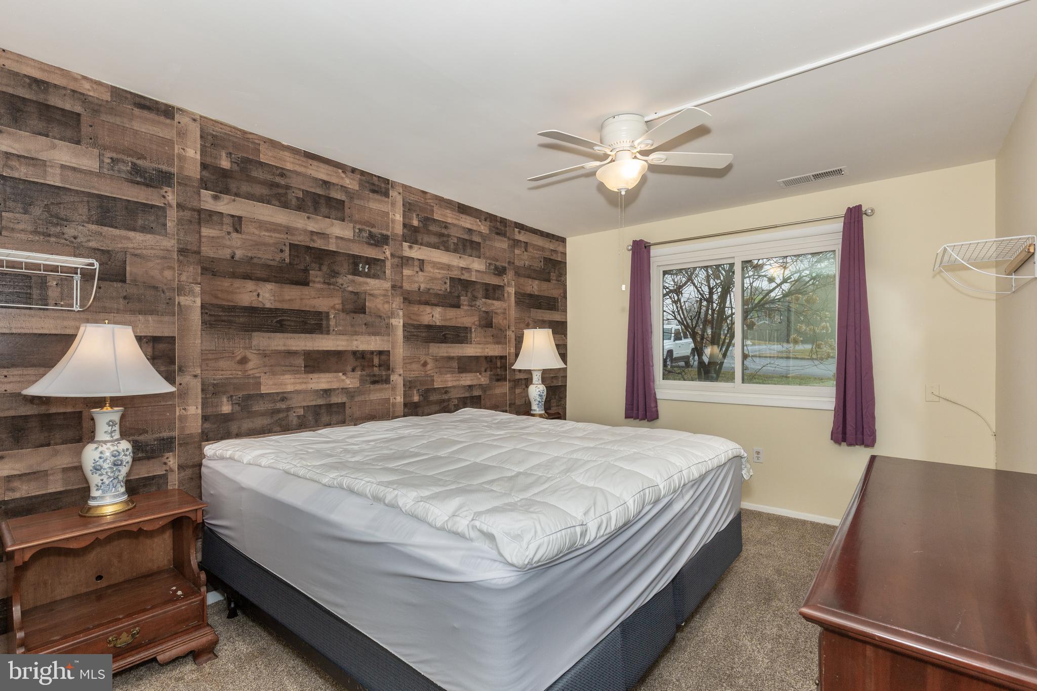 HAMPSTEAD VALLEY - Residential