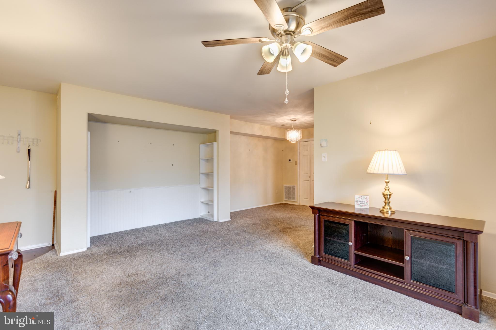 HAMPSTEAD VALLEY - Residential