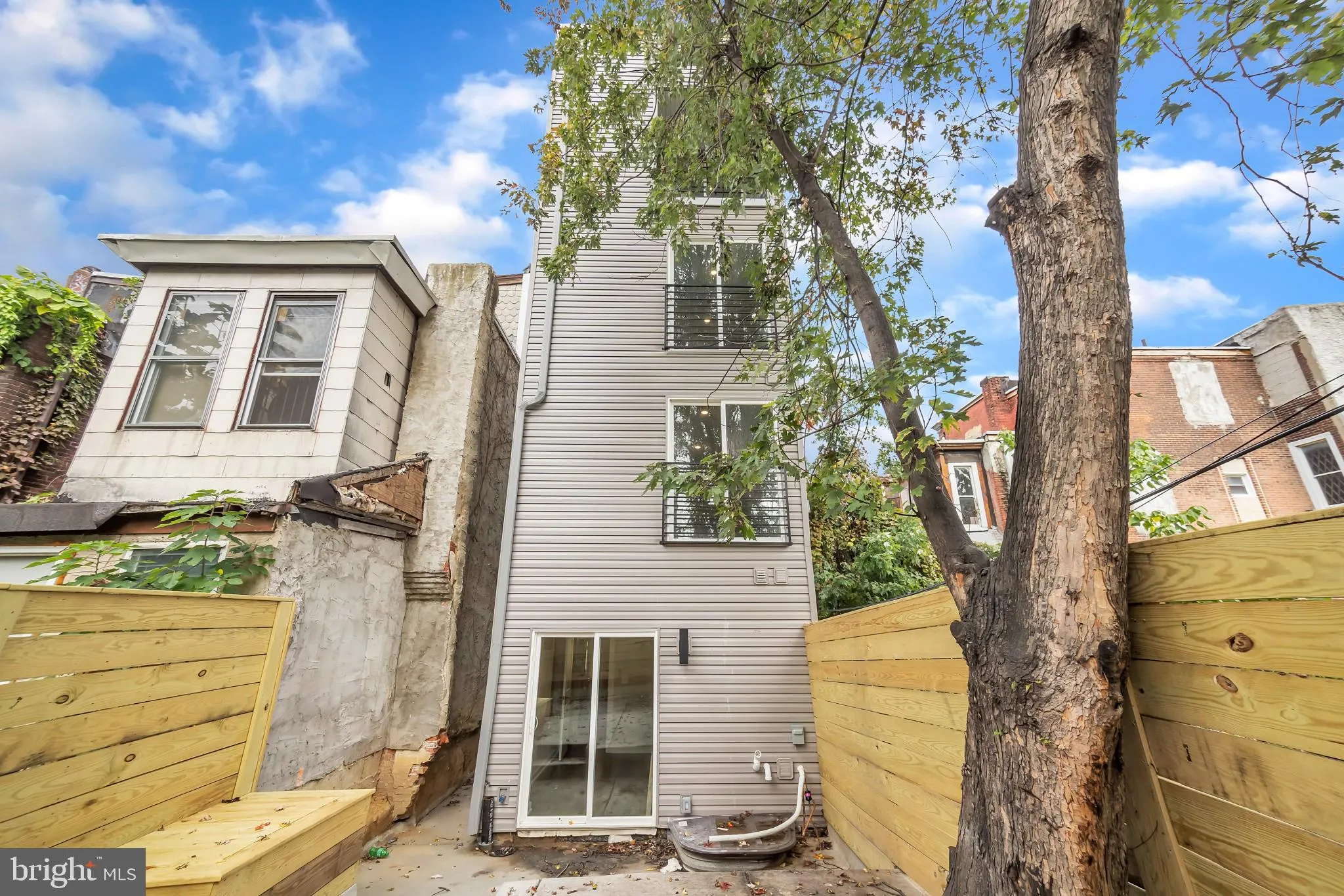 Philadelphia, Pennsylvania 19121, United States, 3 Bedrooms Bedrooms, ,3 BathroomsBathrooms,Residential,Active,77465