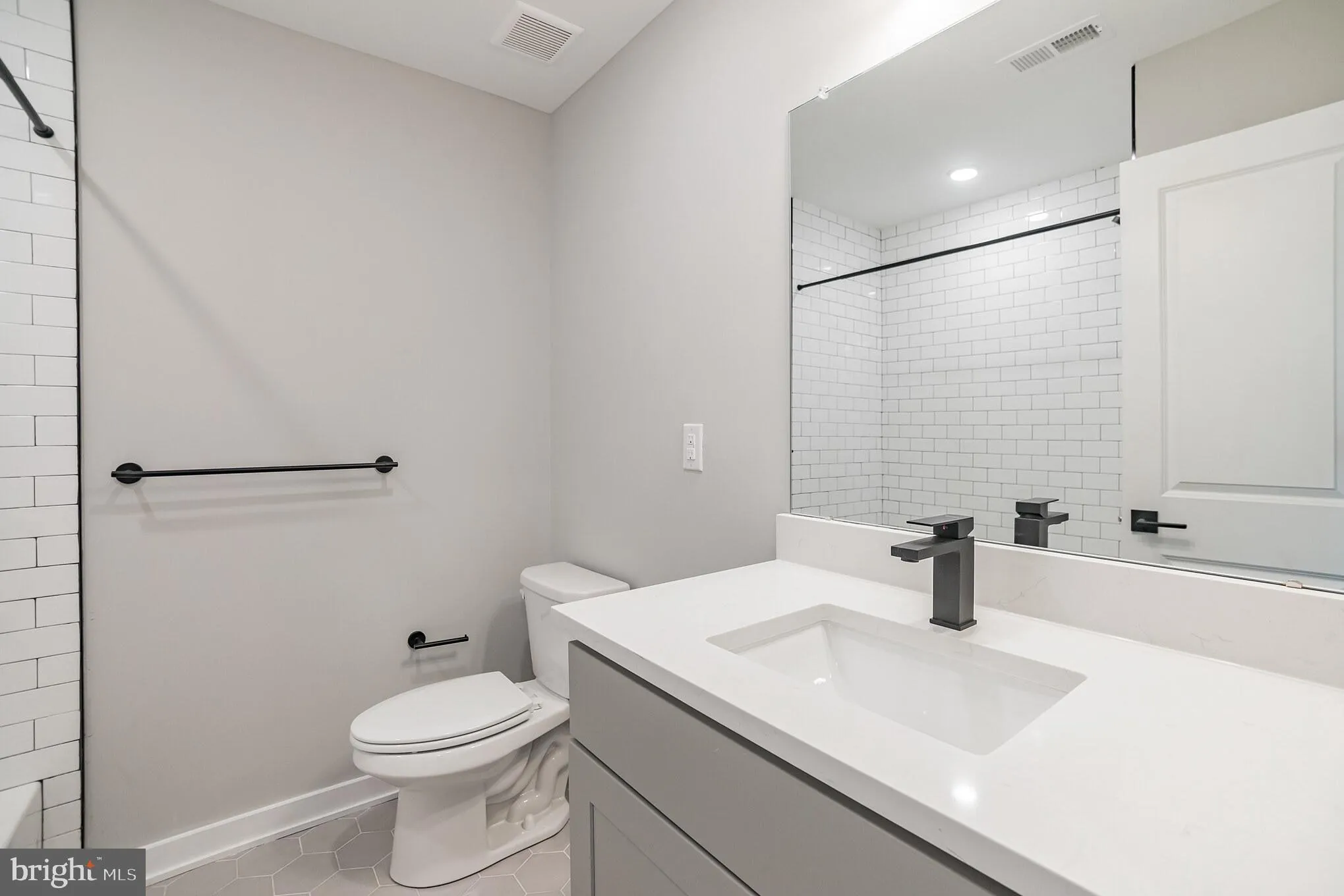 Philadelphia, Pennsylvania 19121, United States, 3 Bedrooms Bedrooms, ,3 BathroomsBathrooms,Residential,Active,77465