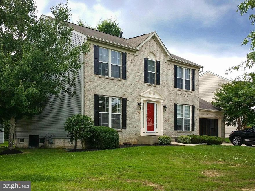 SPOTLESS COLONIAL 4BDRM &2FULL BATH&2HALF BATH*READY NOW FOR MOVE IN NOW*BEAUTIFUL UPDATED KITCHEN WITH GRANITE COUNTERS,STAINLESS STEEL APPLIANCES,GLEAMING HARDWOOD FLOORS*SPACIOUS FAMILY ROOM WITH FIREPLACE*OFF THE KITCHEN DECK AND GREAT YARD*4 LARGE BEDROOMS*MASTER BEDRM W/VAULTED CEILING & PRIVATE BATH.FULLY FINISHED BASEMENT ALREADY SET-UP WITH POOL TABLE FOR ENTERTAINING.