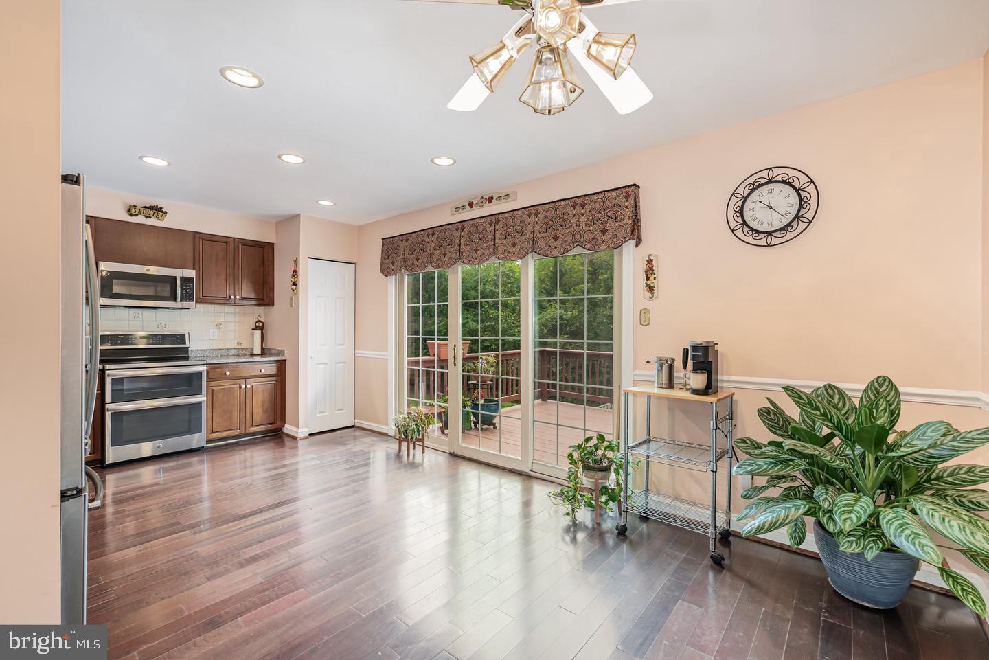 CROMWELL STATION - Residential Lease