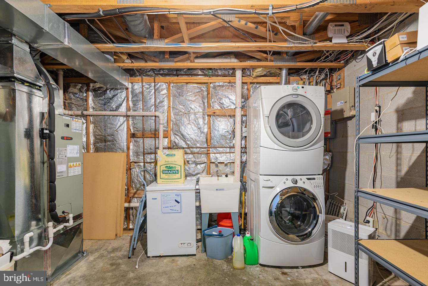 CROMWELL STATION - Residential Lease