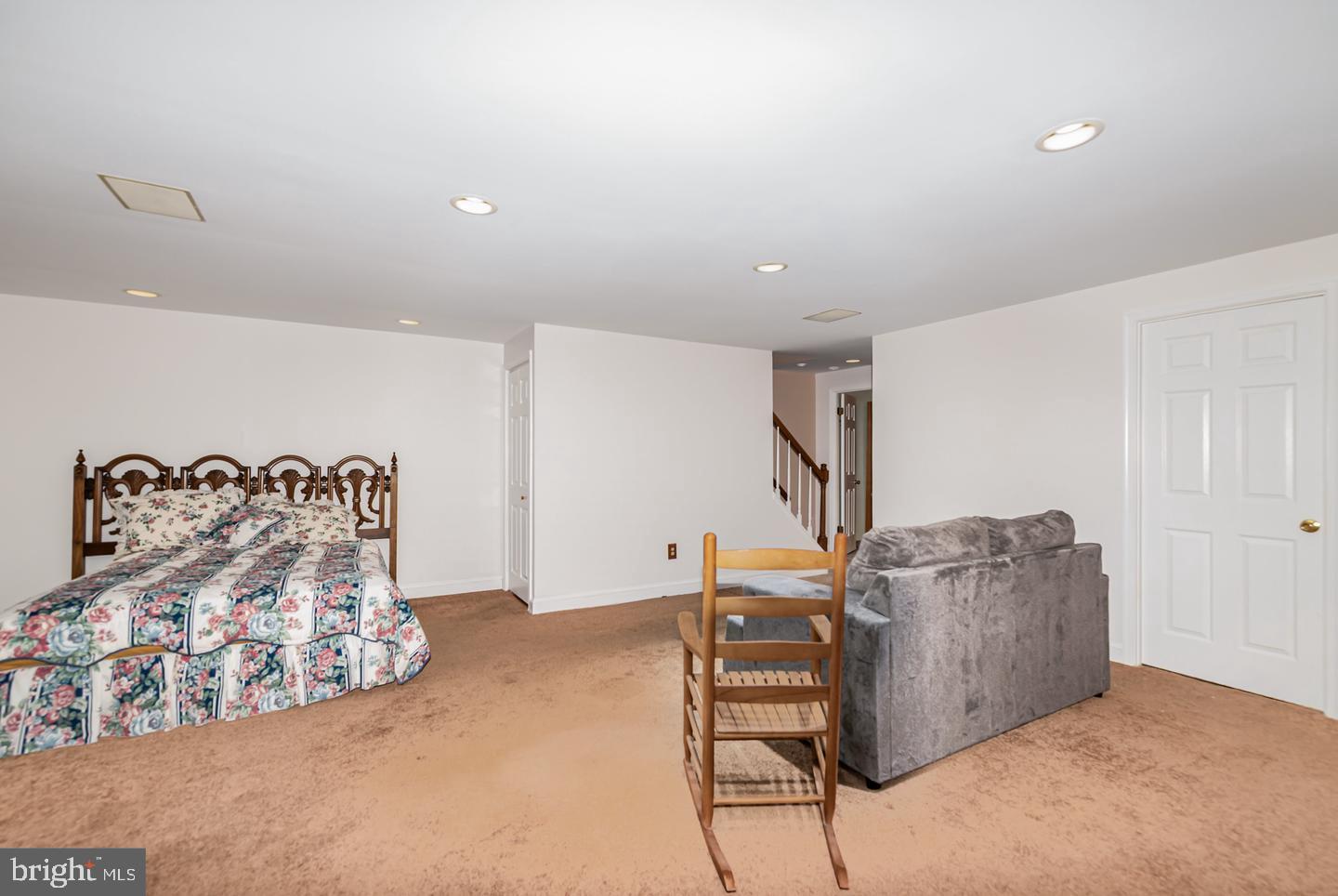 CROMWELL STATION - Residential Lease