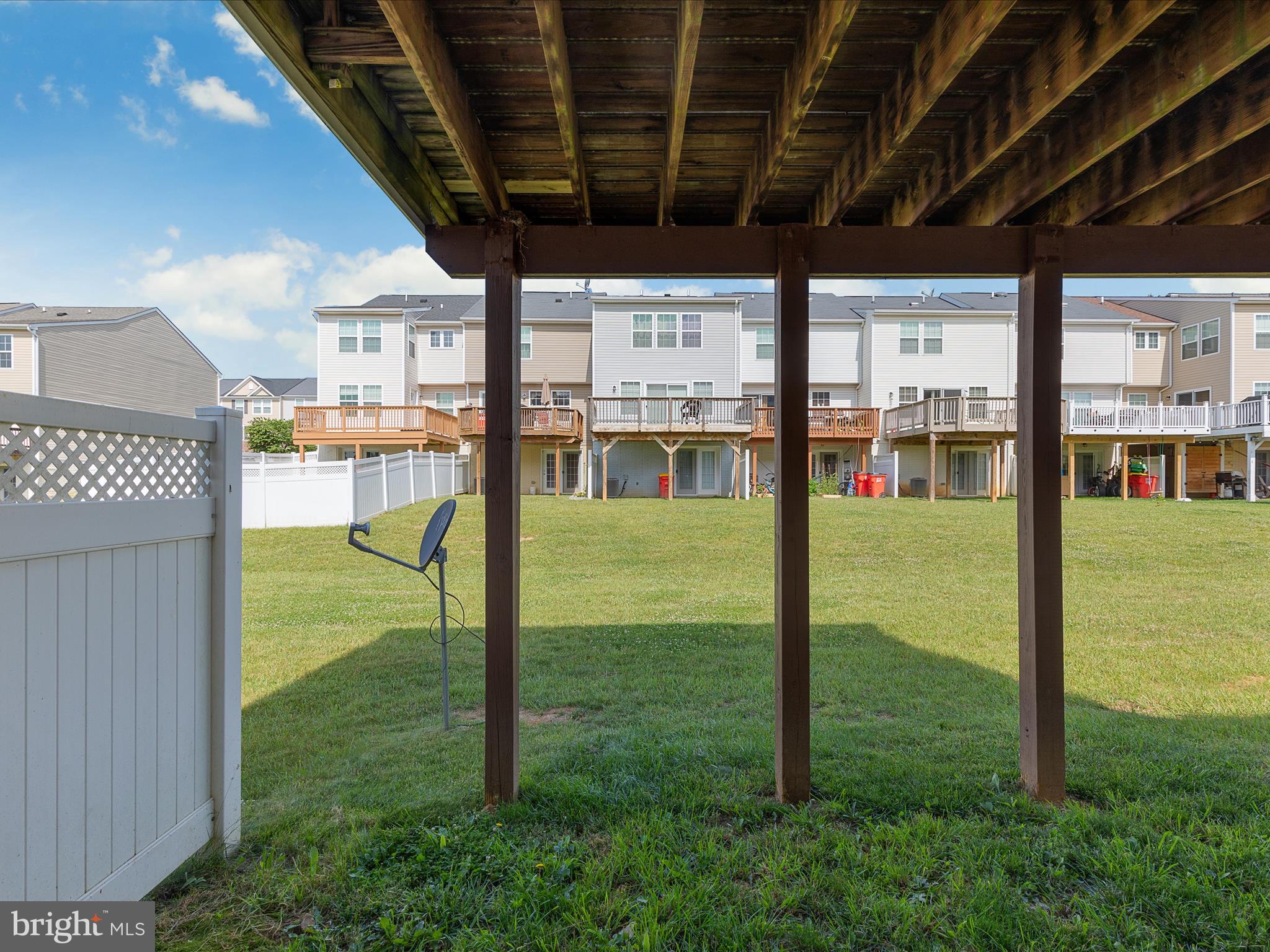 LAKELAND PLACE - Residential