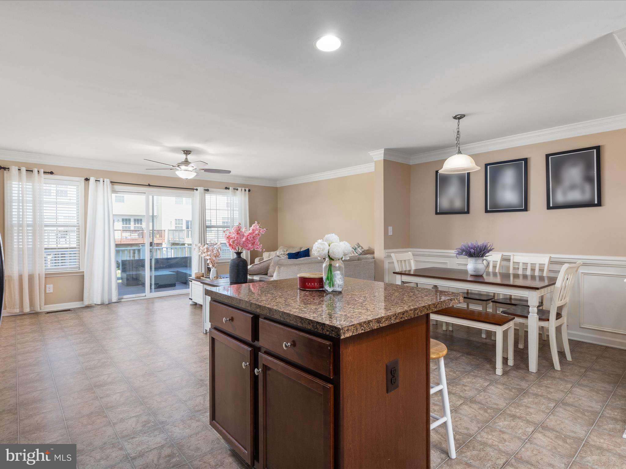 LAKELAND PLACE - Residential