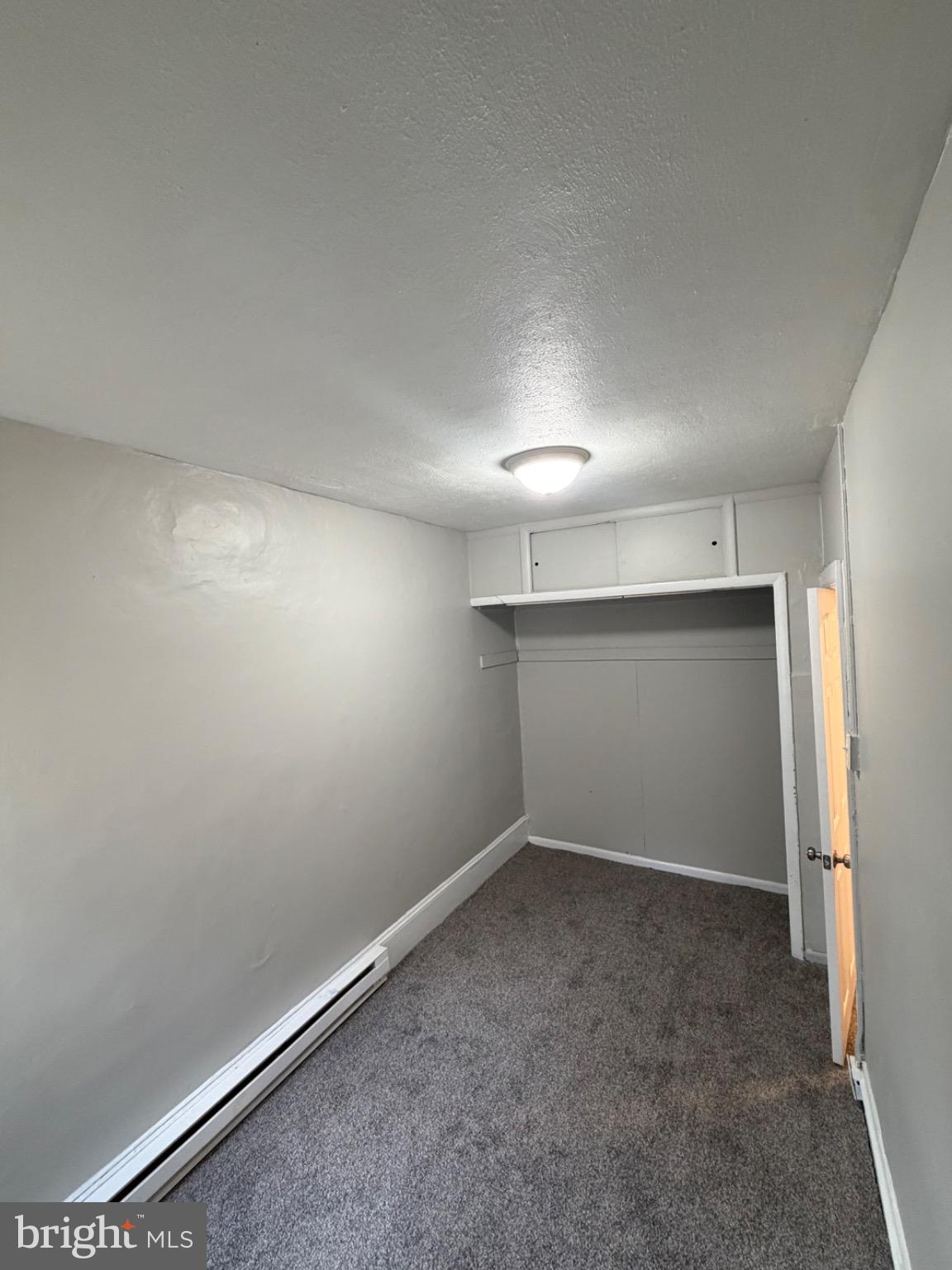 FRANKFORD - Residential Lease