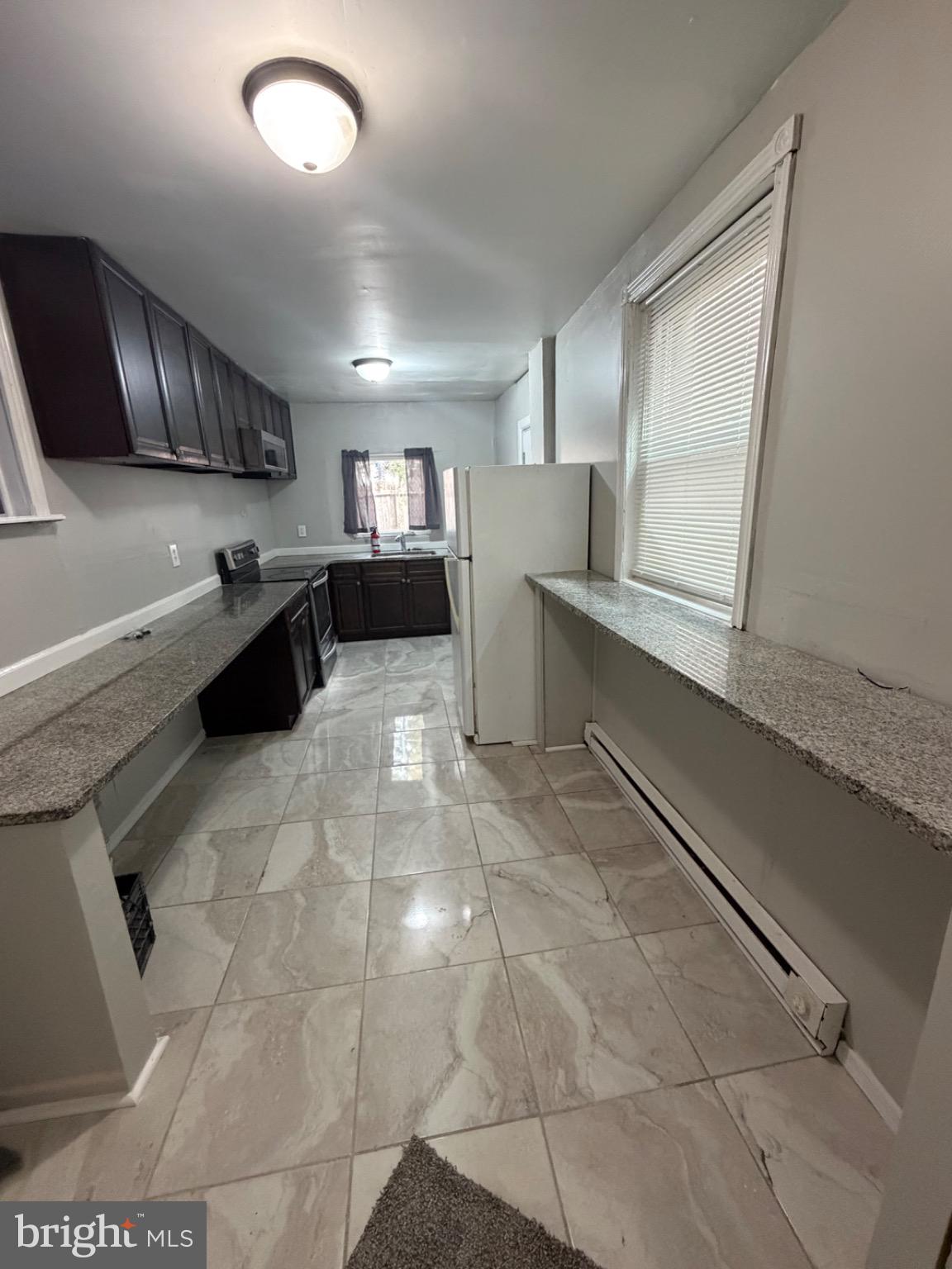 FRANKFORD - Residential Lease