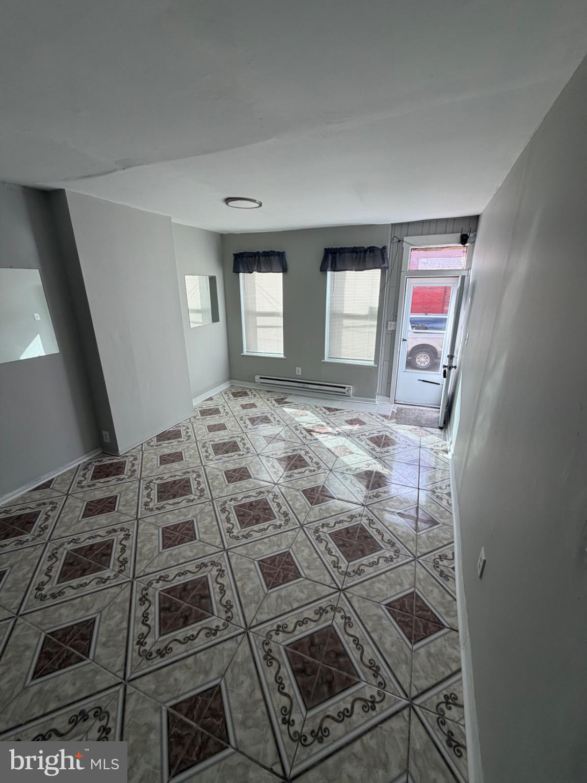 FRANKFORD - Residential Lease