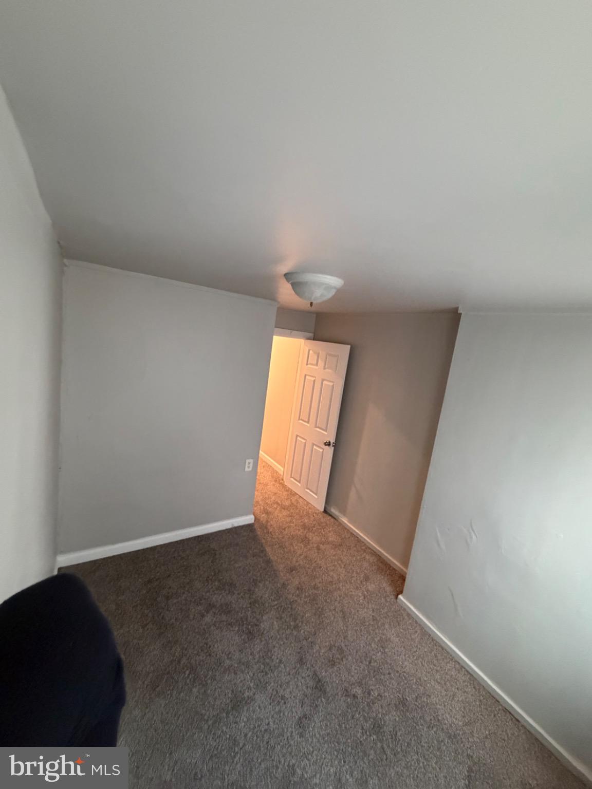 FRANKFORD - Residential Lease