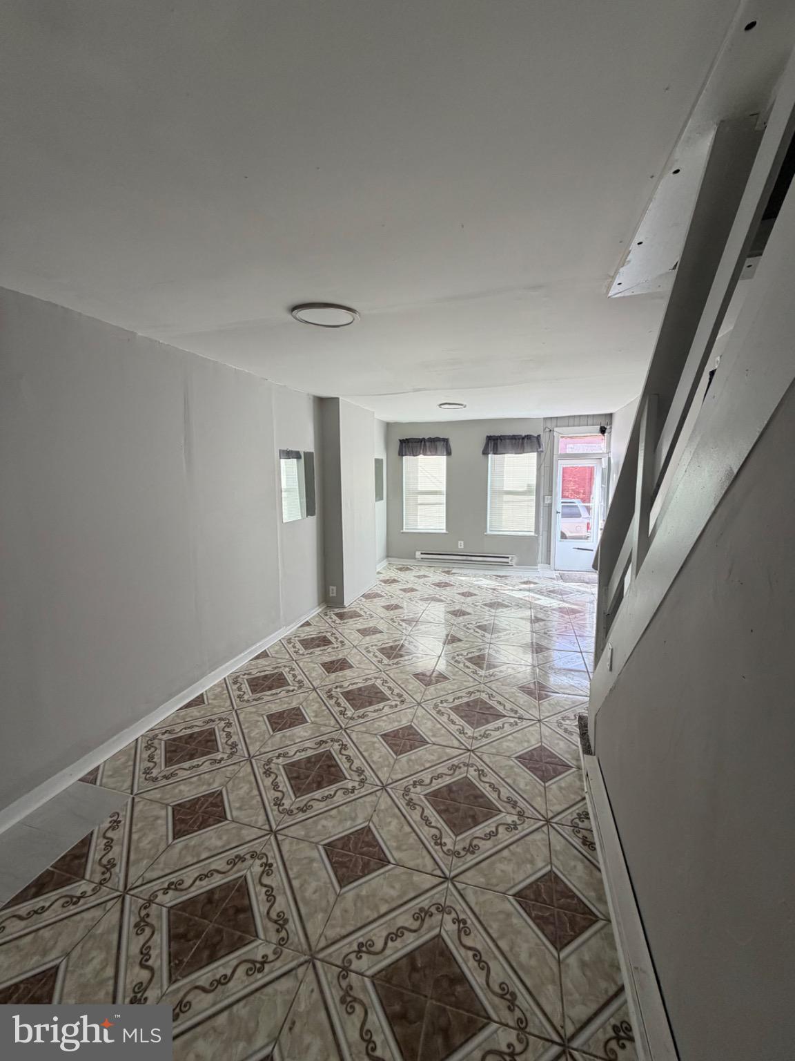 FRANKFORD - Residential Lease