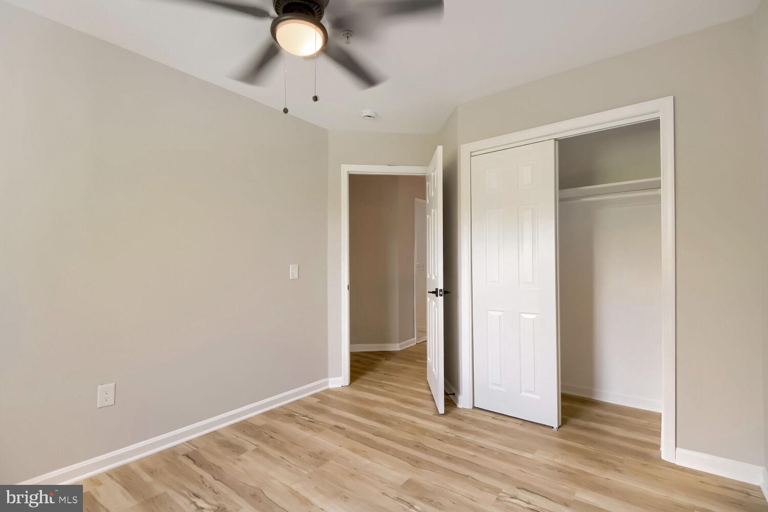 THE VILLAGES OF LYONSFIELD RUN - Residential
