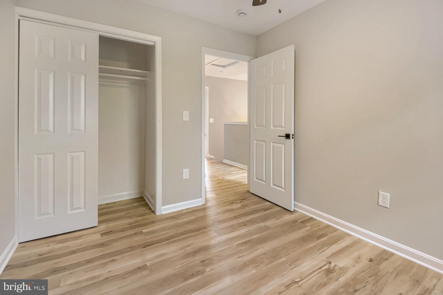 THE VILLAGES OF LYONSFIELD RUN - Residential