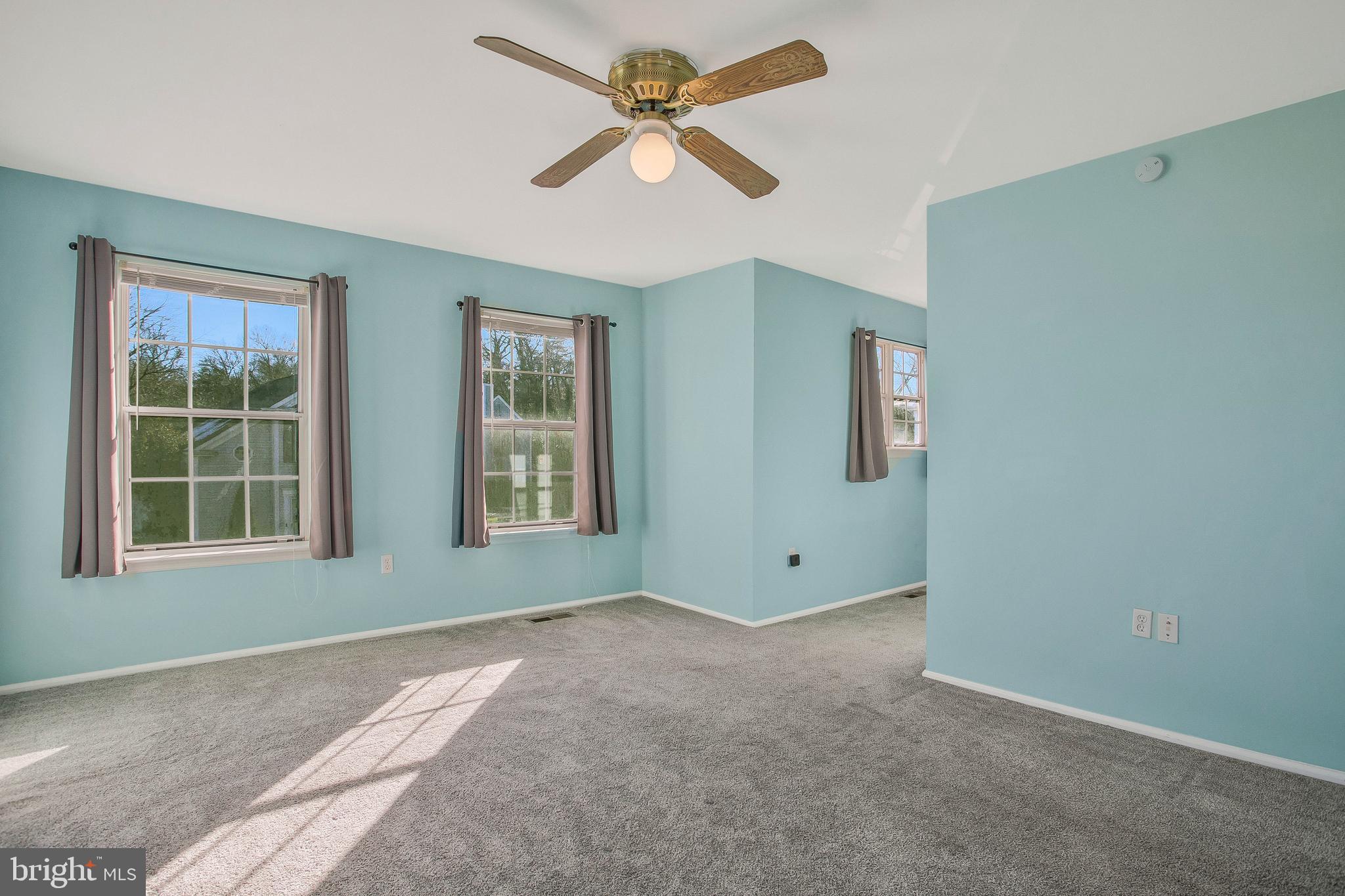 ST CHARLES HUNTINGTON - Residential