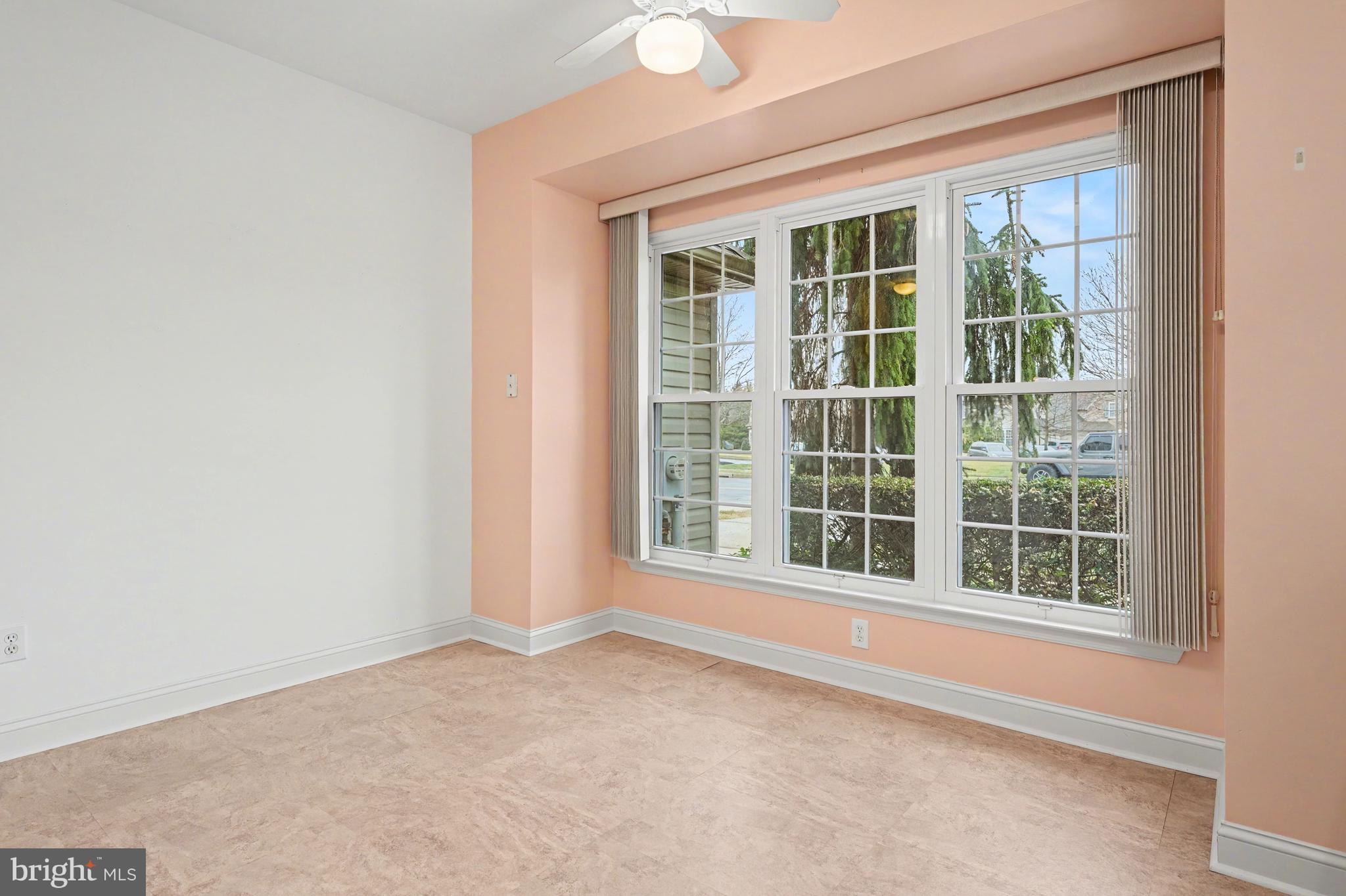 YORKTOWN - Residential