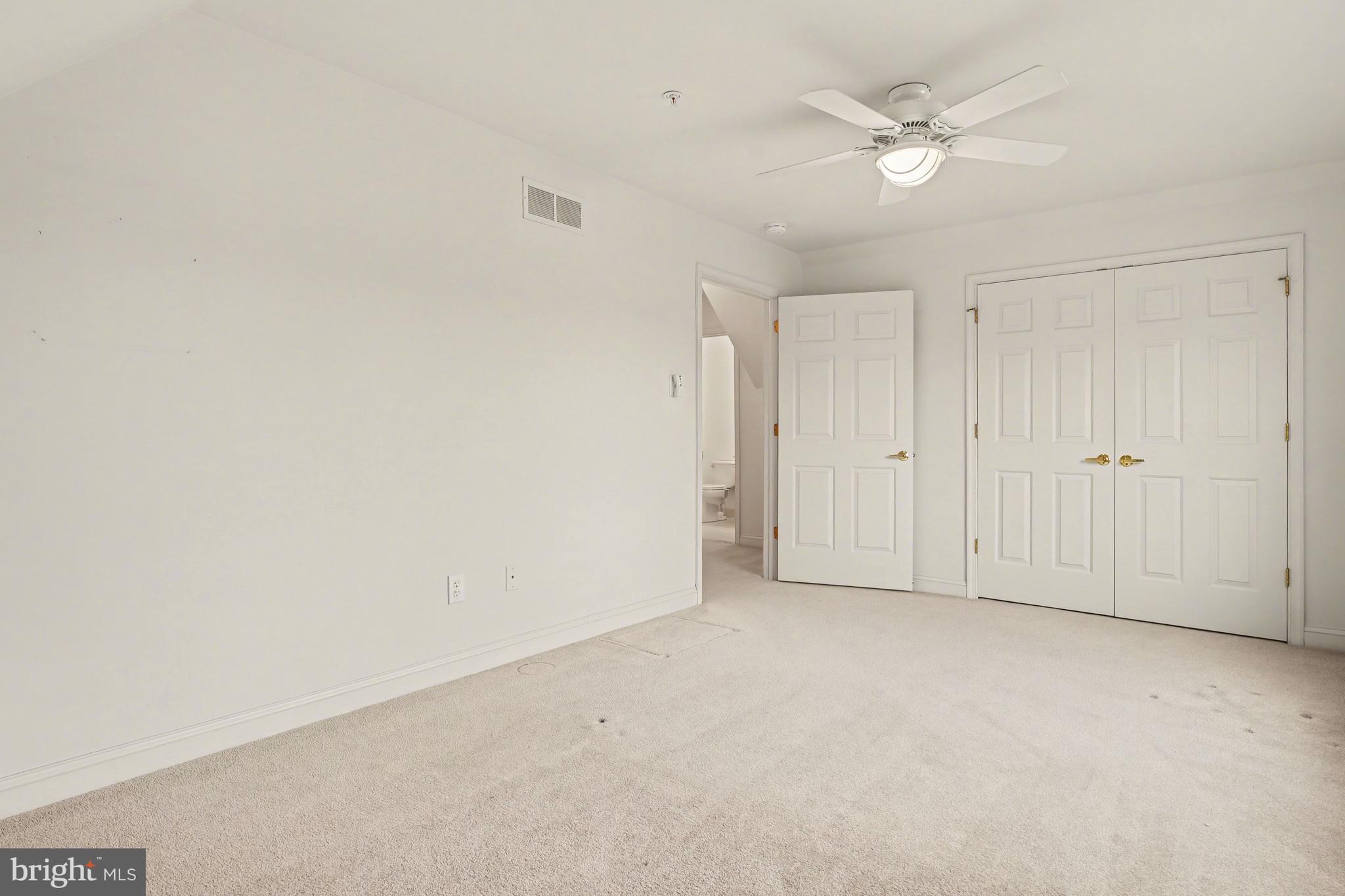 YORKTOWN - Residential