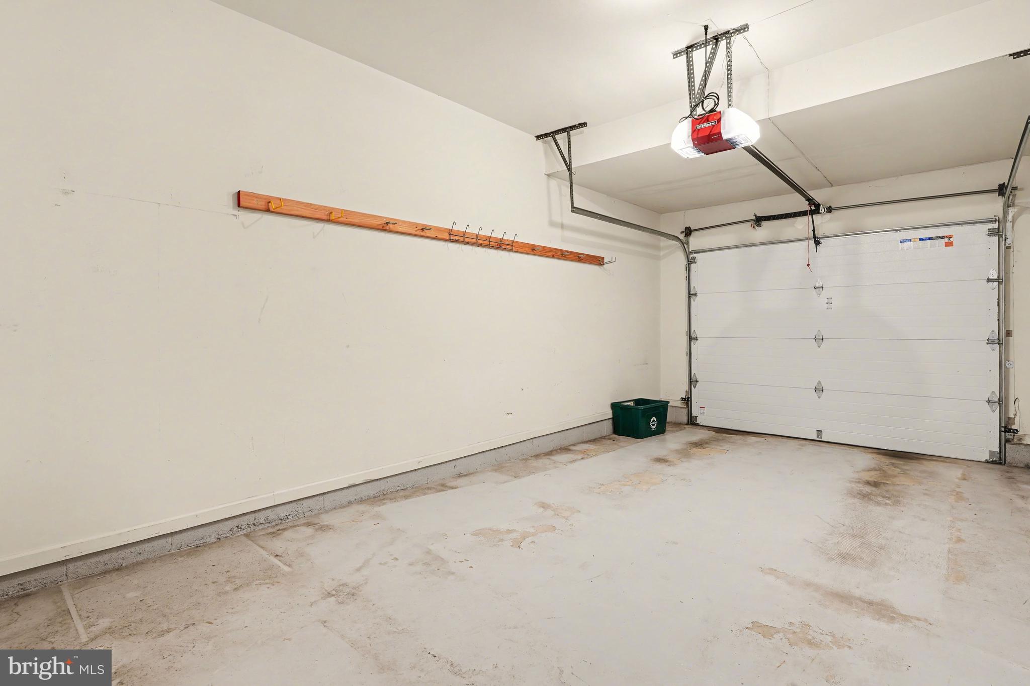 YORKTOWN - Residential